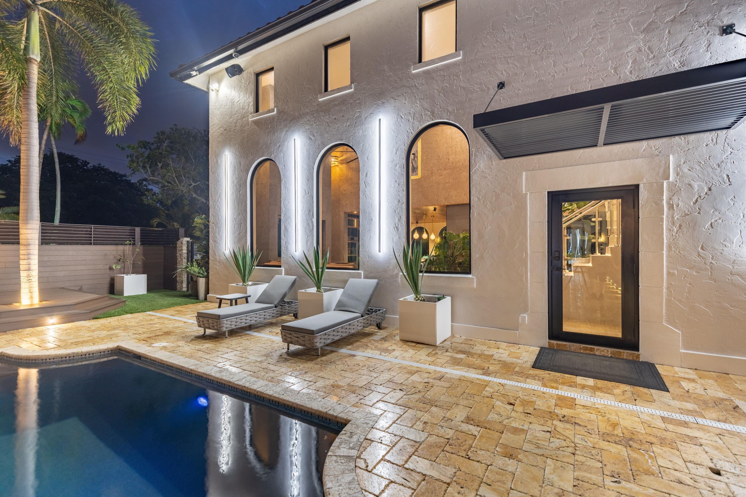 290 NW 6th, Boca Raton FL 33432