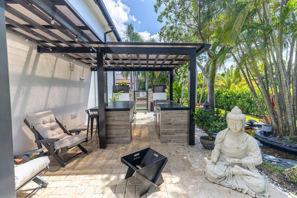 290 NW 6th, Boca Raton FL 33432