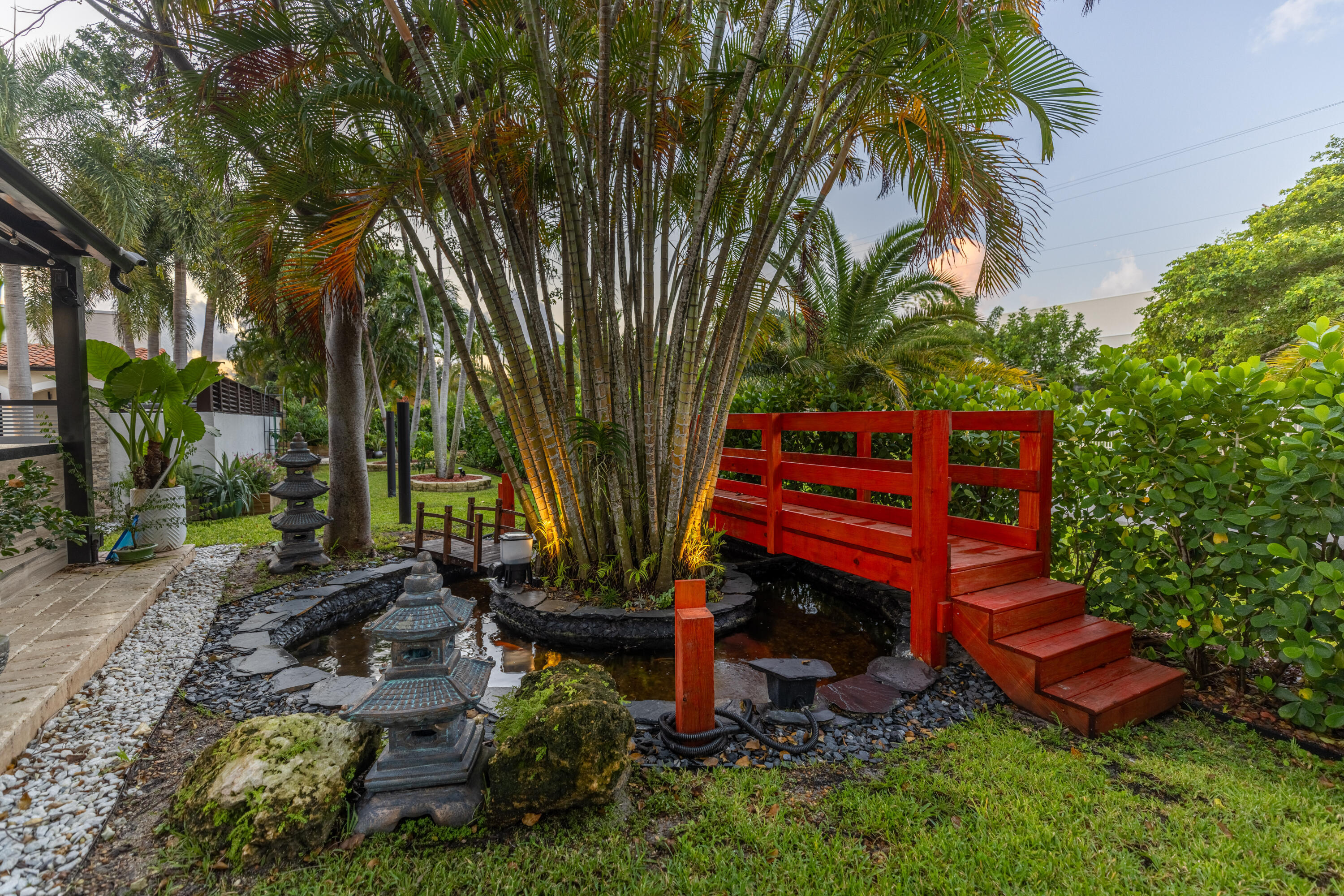 290 NW 6th, Boca Raton FL 33432