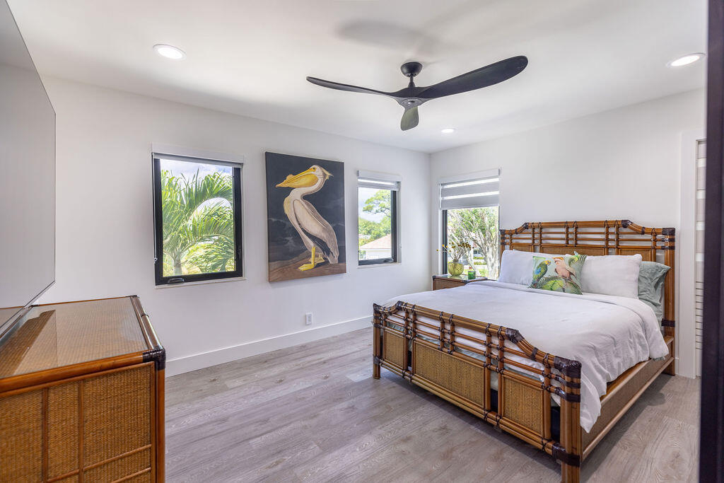 290 NW 6th, Boca Raton FL 33432