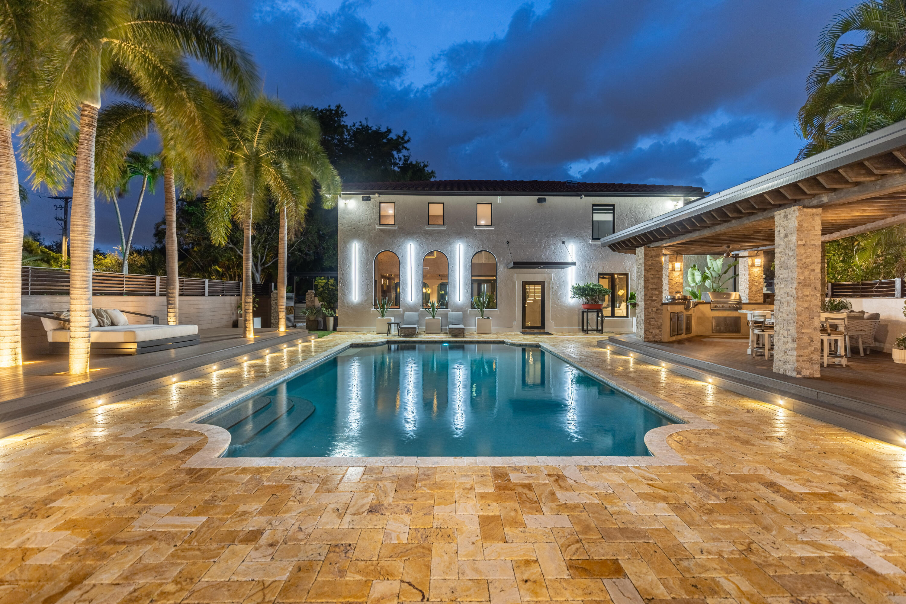 290 NW 6th, Boca Raton FL 33432