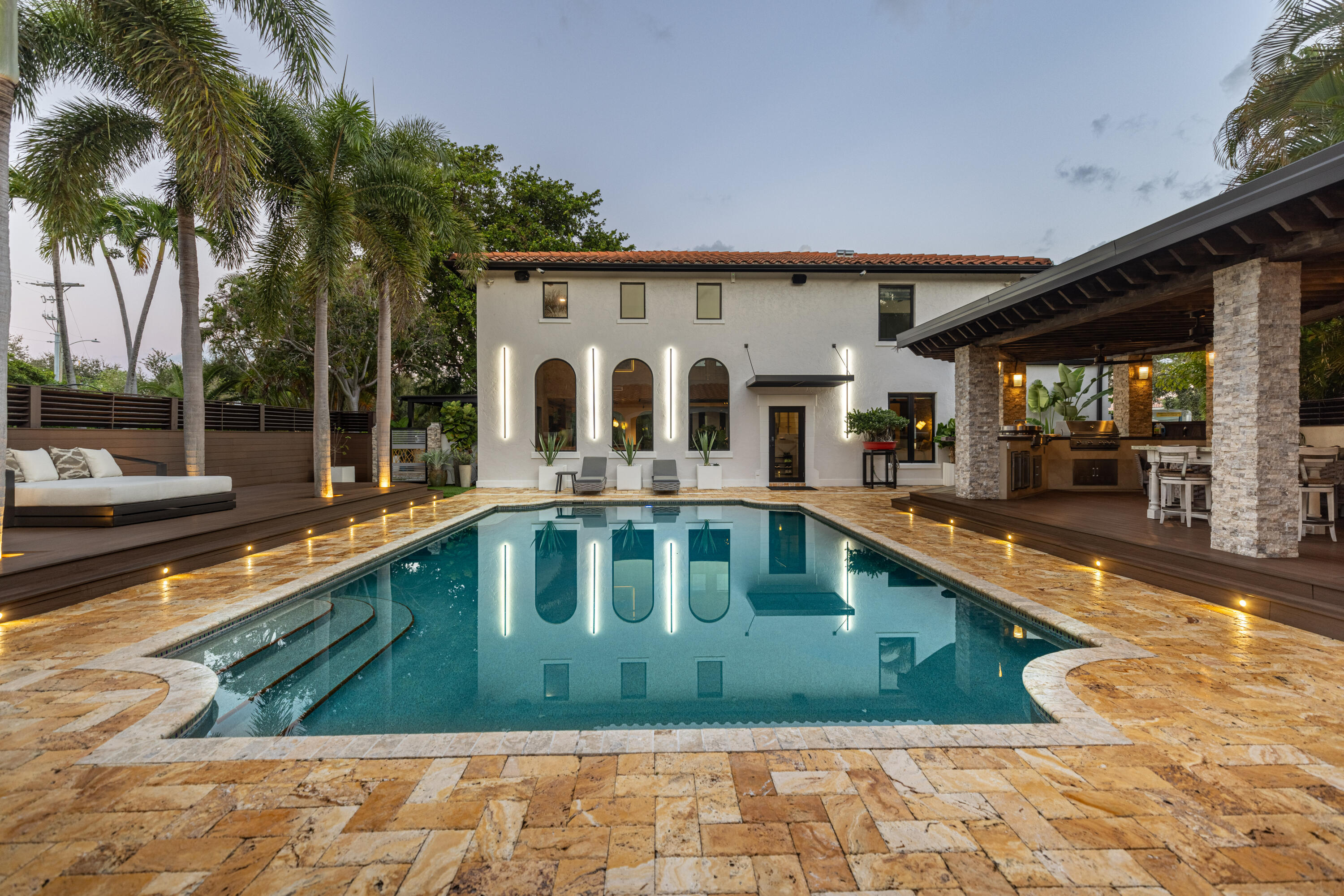 290 NW 6th, Boca Raton FL 33432