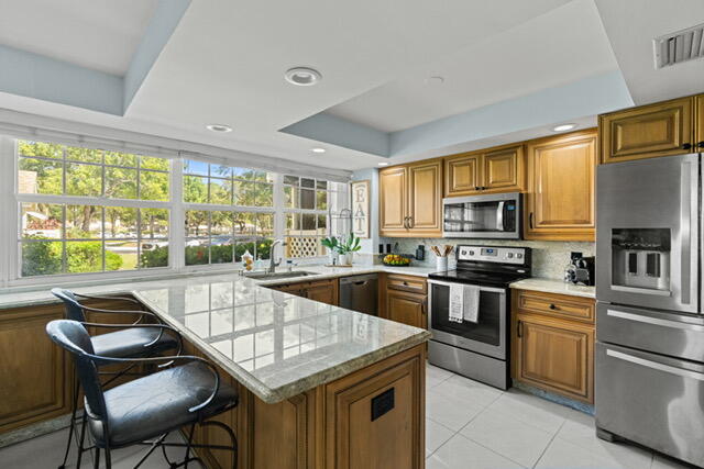 8104 Oakton #4b, Lake Clarke Shores FL 33406