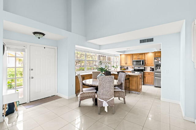 8104 Oakton #4b, Lake Clarke Shores FL 33406