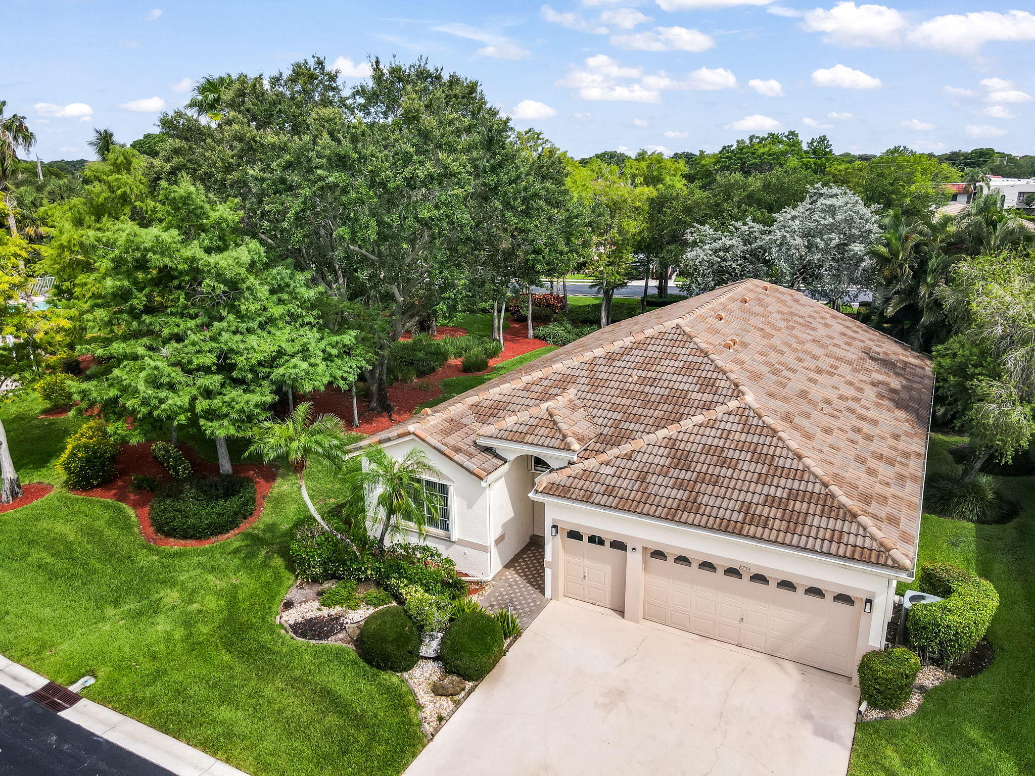 8754 NW 75th, Tamarac FL 33321