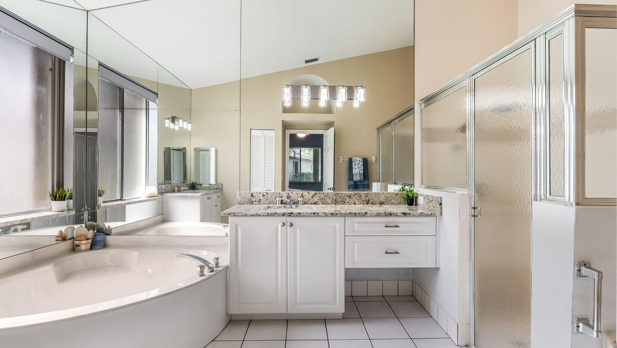 8754 NW 75th, Tamarac FL 33321