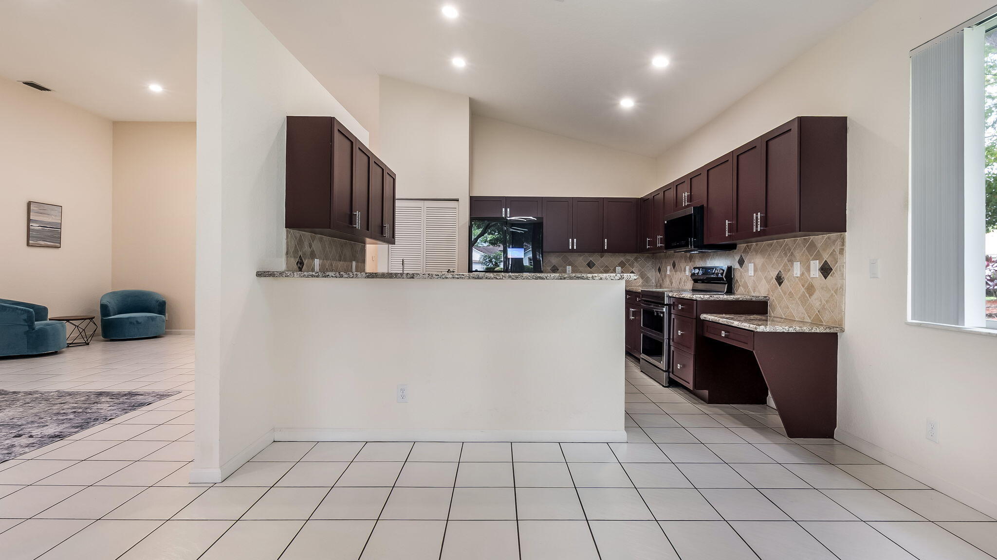8754 NW 75th, Tamarac FL 33321