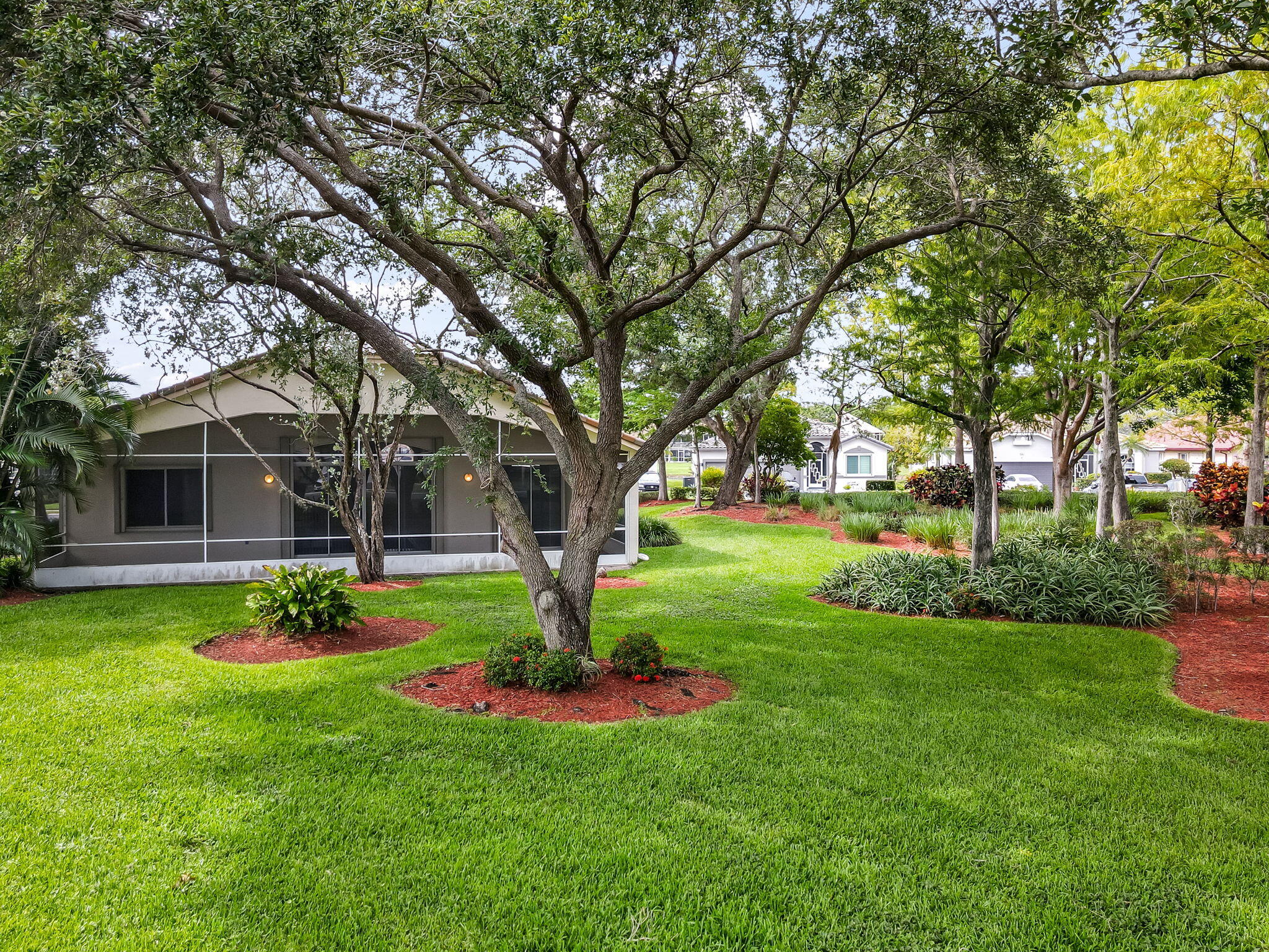8754 NW 75th, Tamarac FL 33321