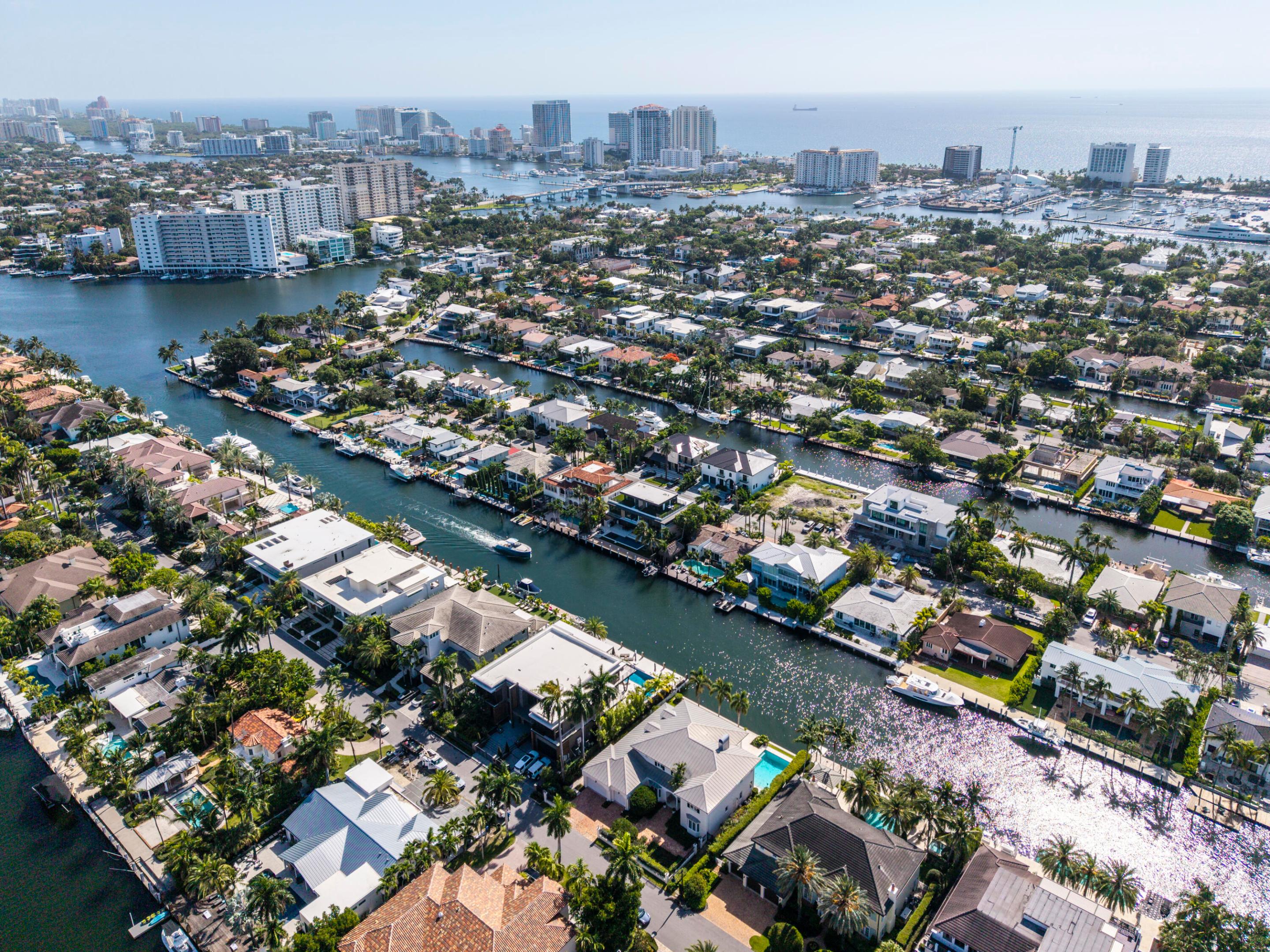 704 Isle Of Palms, Fort Lauderdale FL 33301