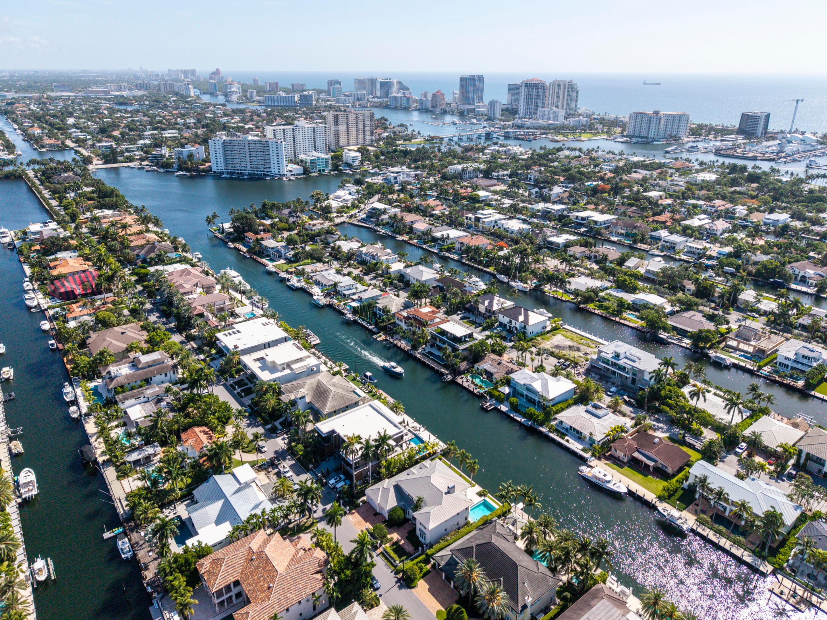 704 Isle Of Palms, Fort Lauderdale FL 33301