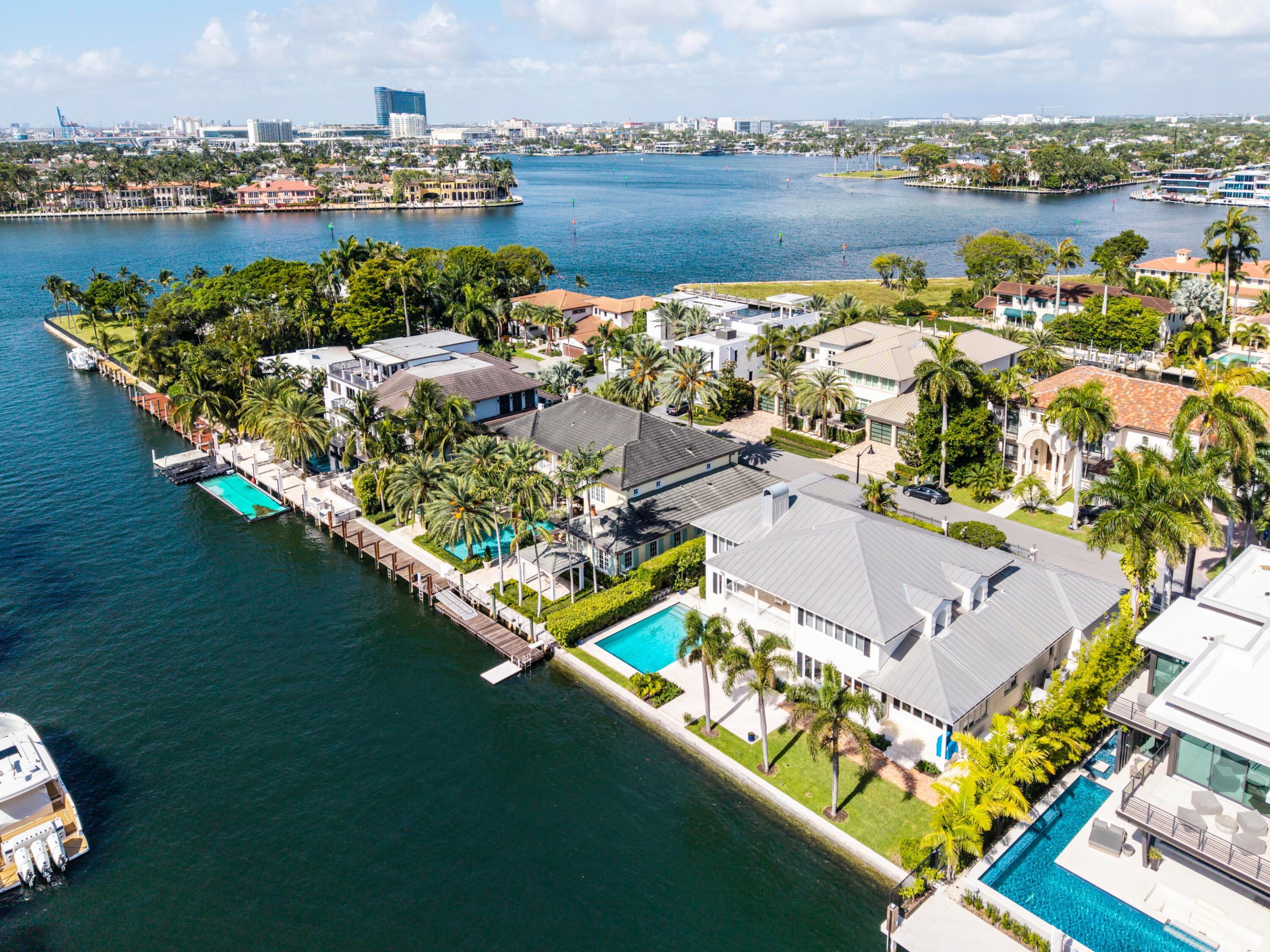704 Isle Of Palms, Fort Lauderdale FL 33301