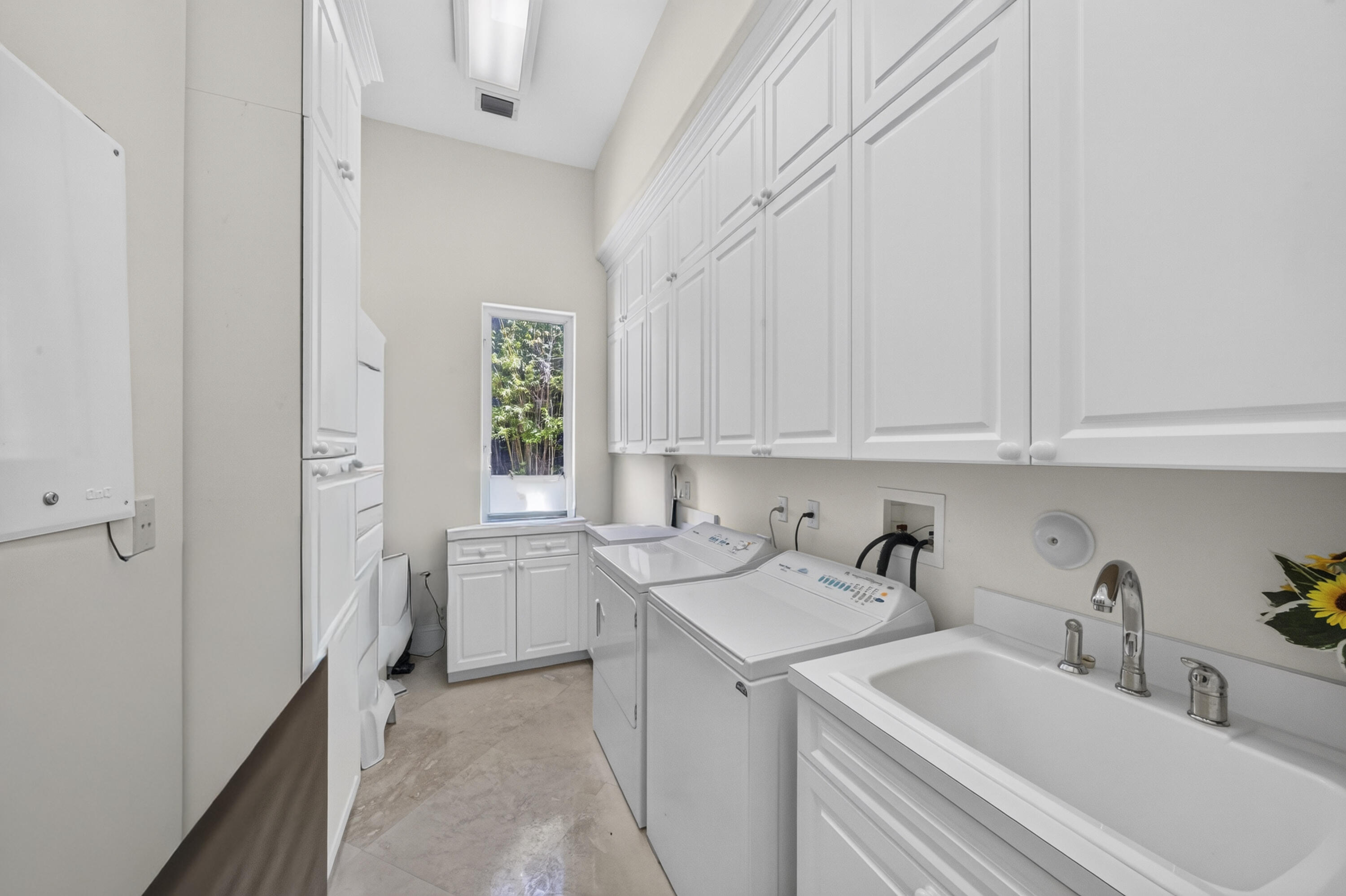 704 Isle Of Palms, Fort Lauderdale FL 33301