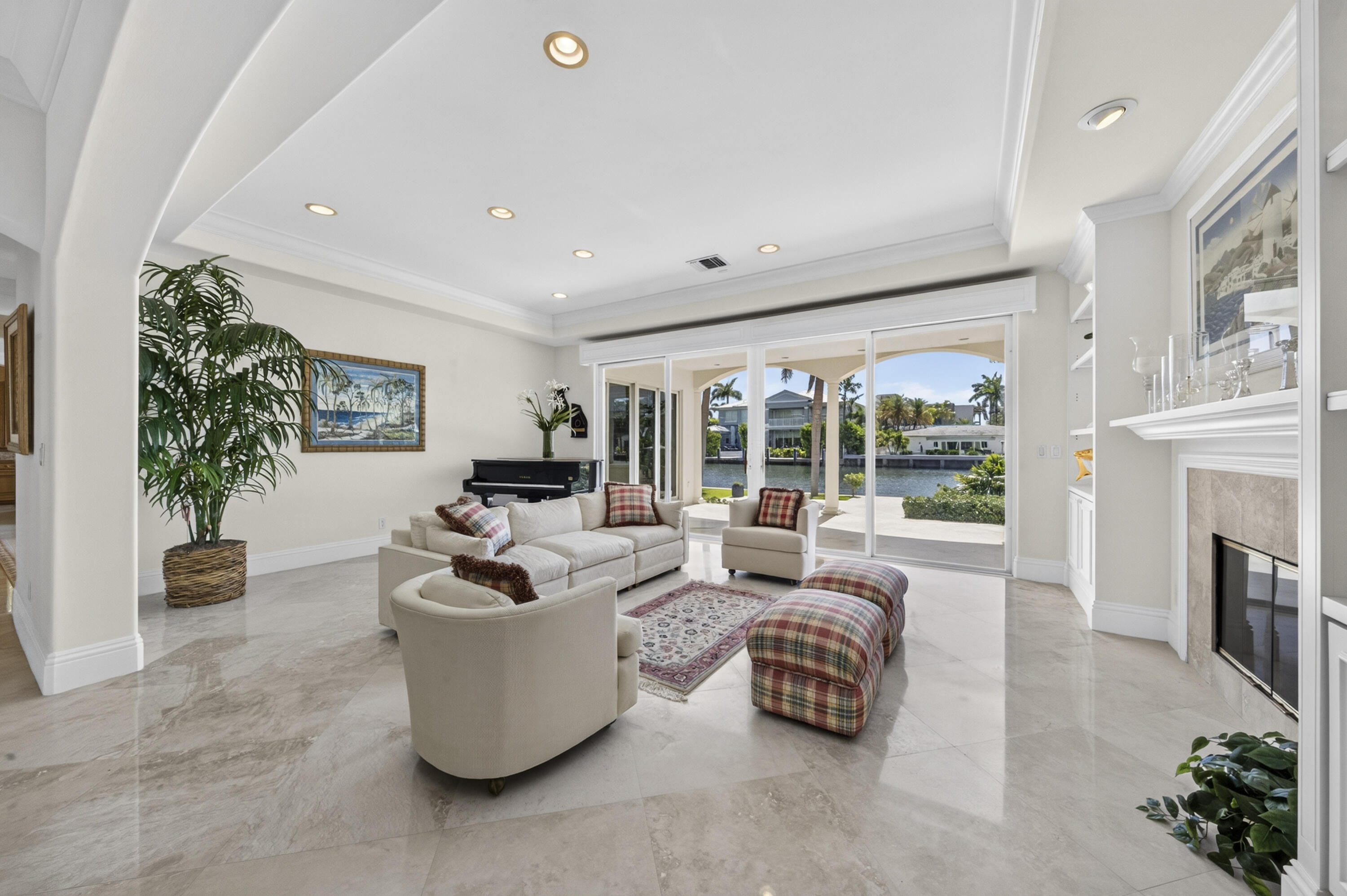 704 Isle Of Palms, Fort Lauderdale FL 33301