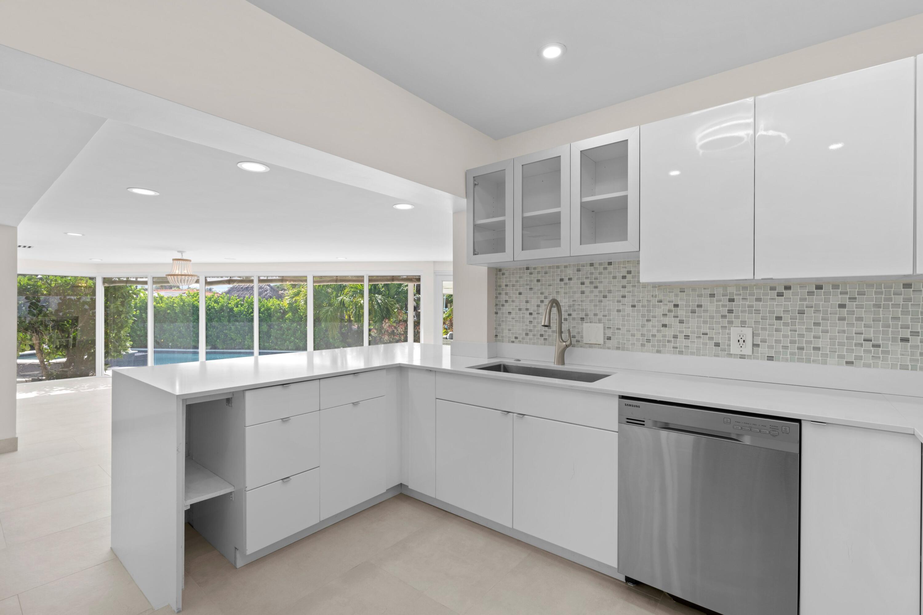 391 SE 7th, Pompano Beach FL 33060
