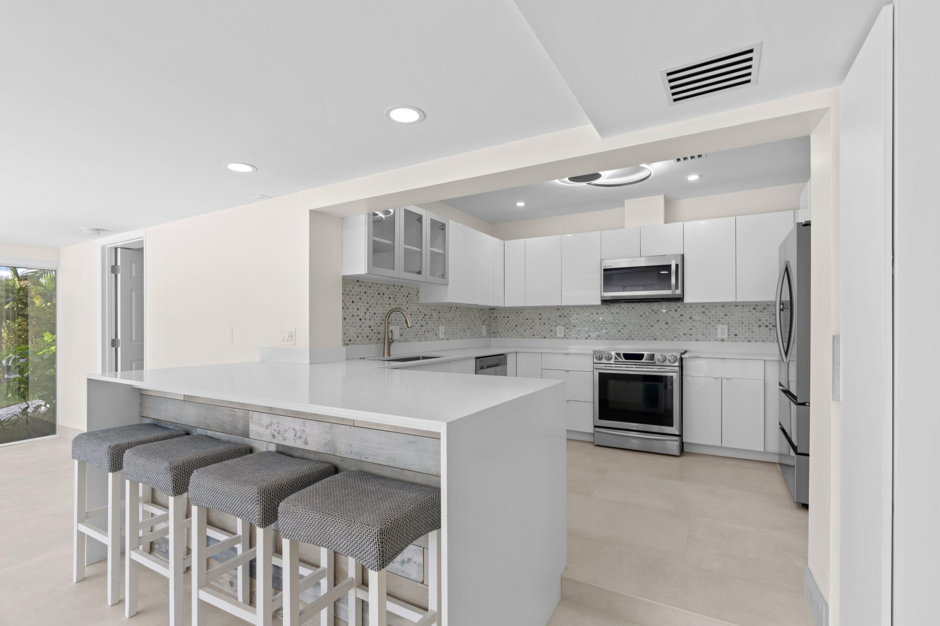 391 SE 7th, Pompano Beach FL 33060