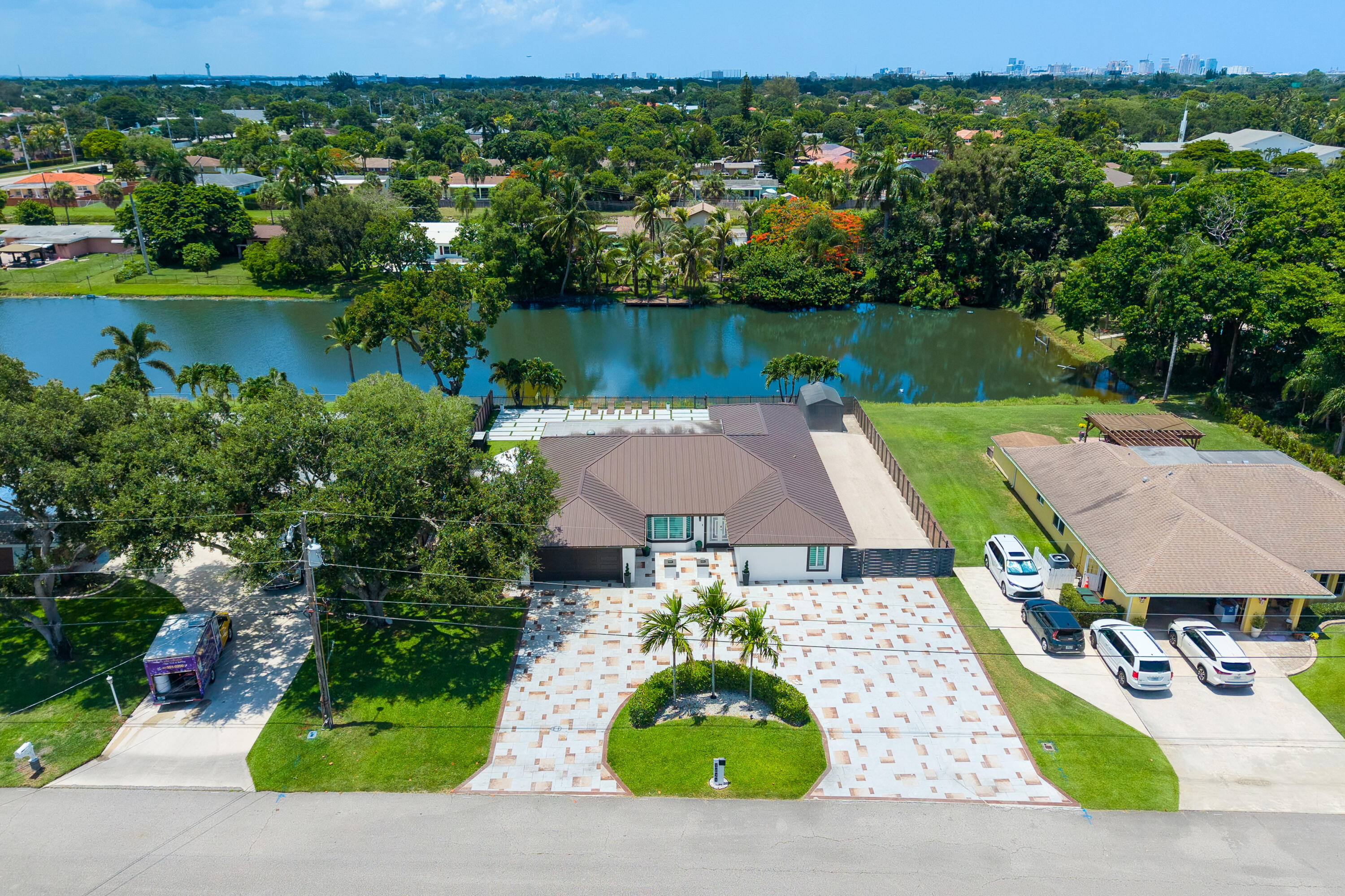 1821 Carissa, Lake Clarke Shores FL 33406