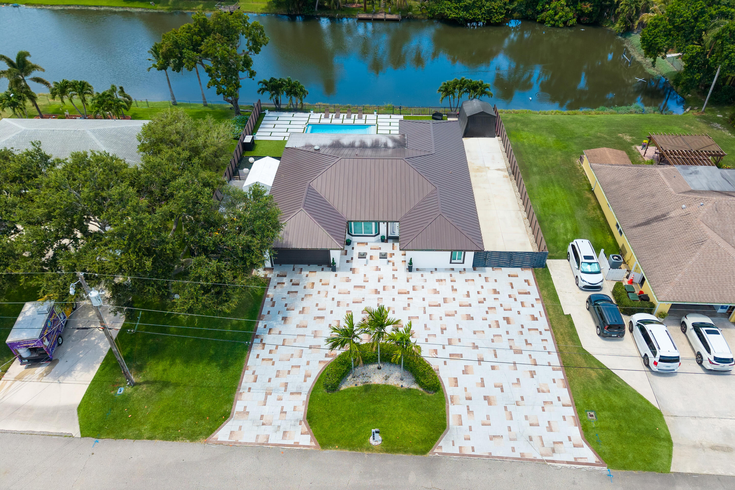 1821 Carissa, Lake Clarke Shores FL 33406