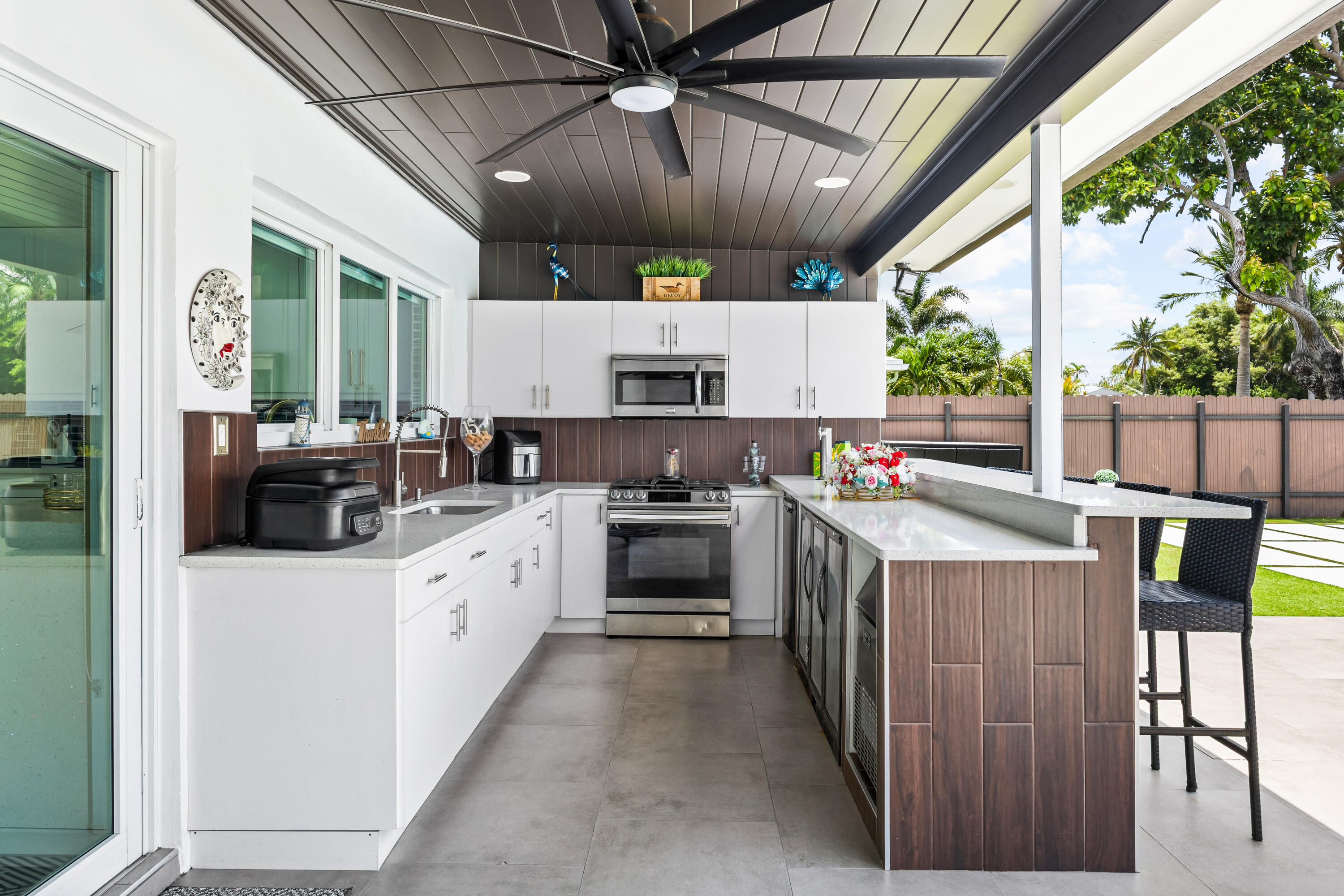 1821 Carissa, Lake Clarke Shores FL 33406