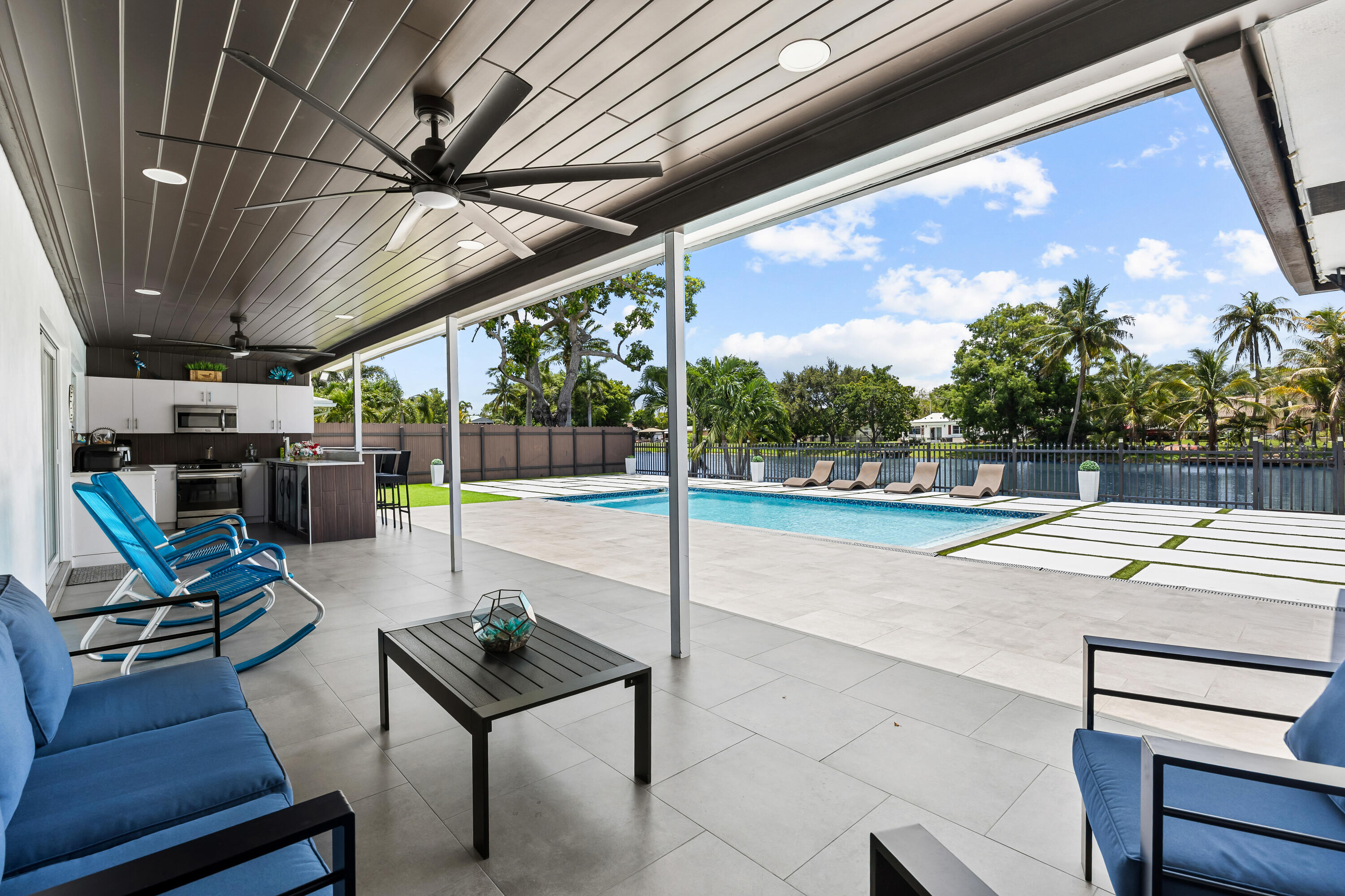 1821 Carissa, Lake Clarke Shores FL 33406