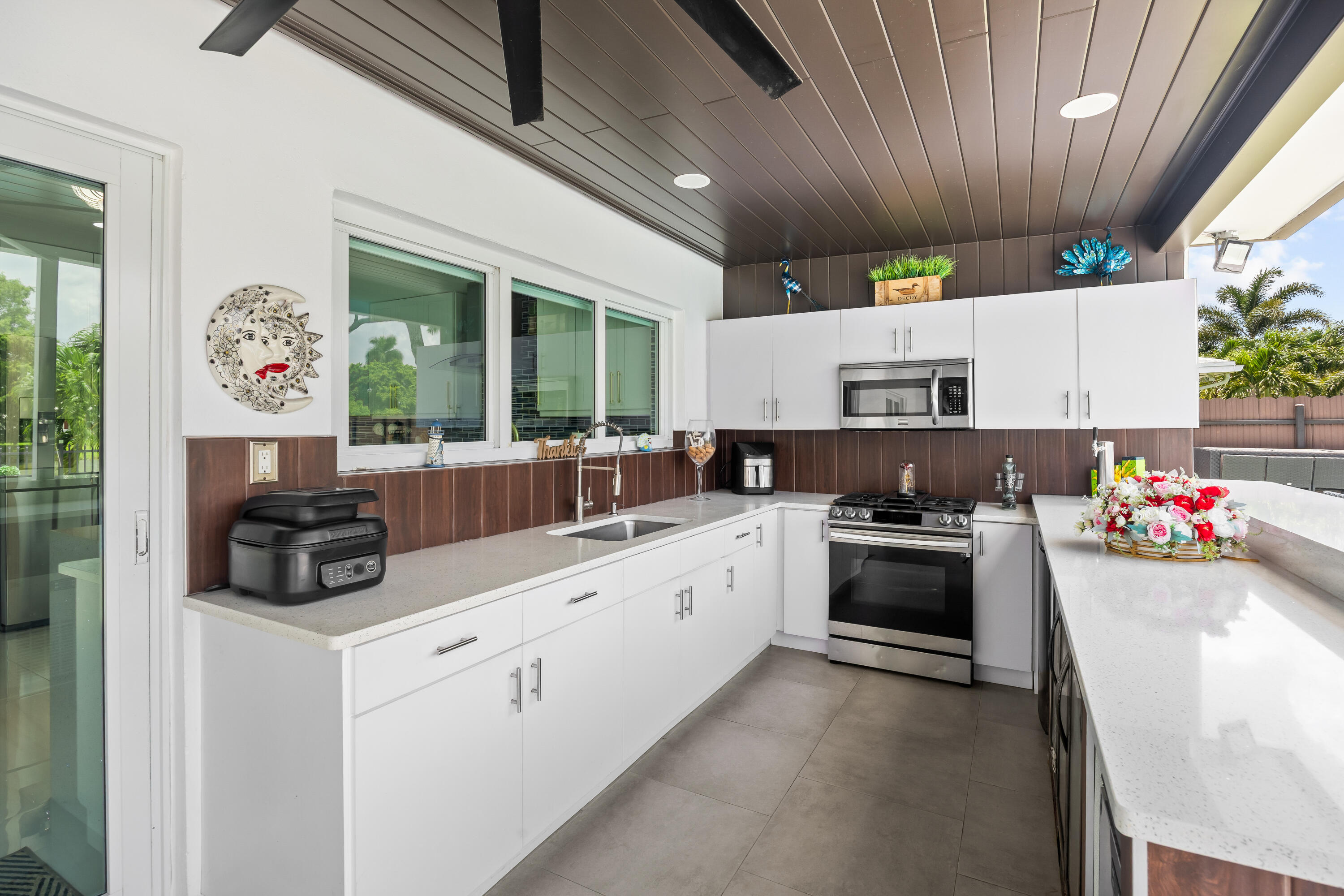 1821 Carissa, Lake Clarke Shores FL 33406