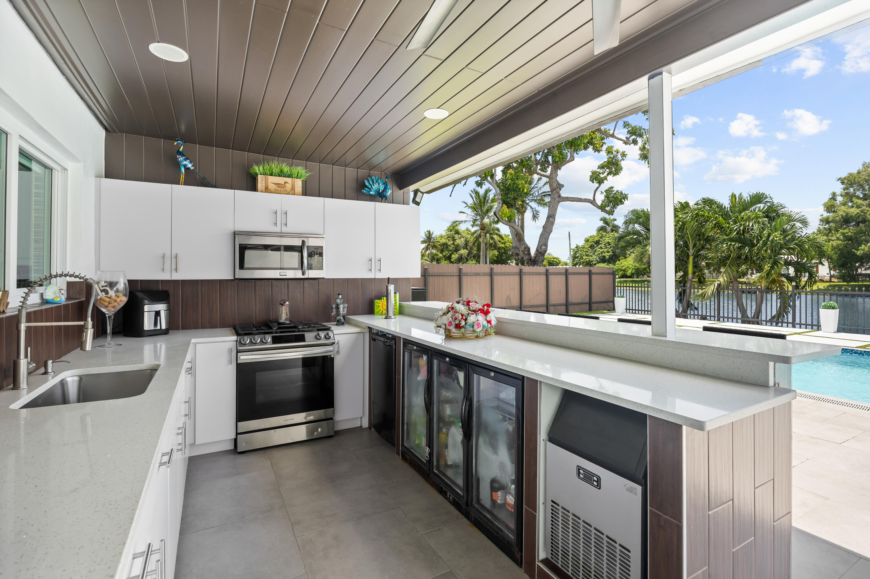 1821 Carissa, Lake Clarke Shores FL 33406