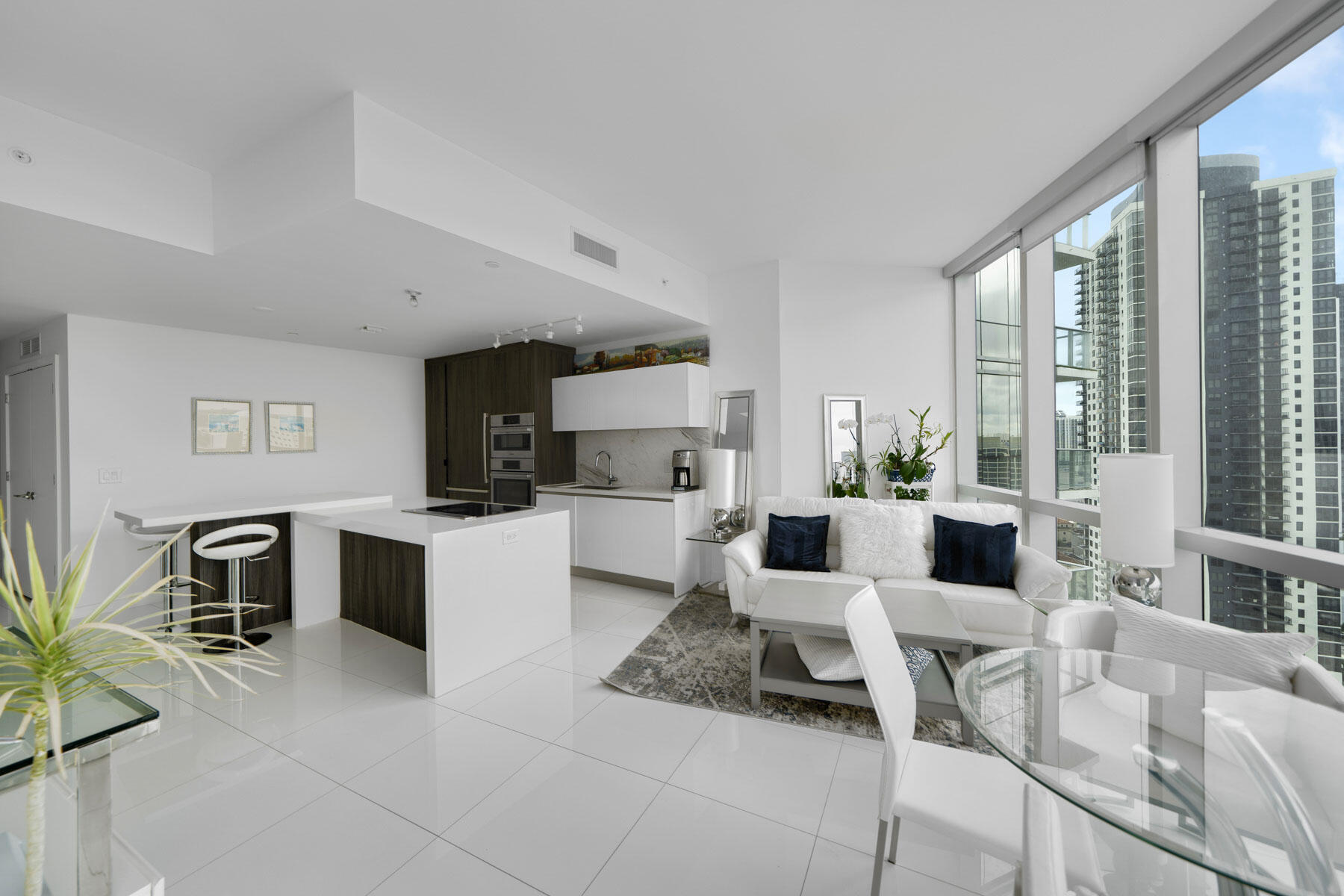 851 NE 1st #2410, Miami FL 33132