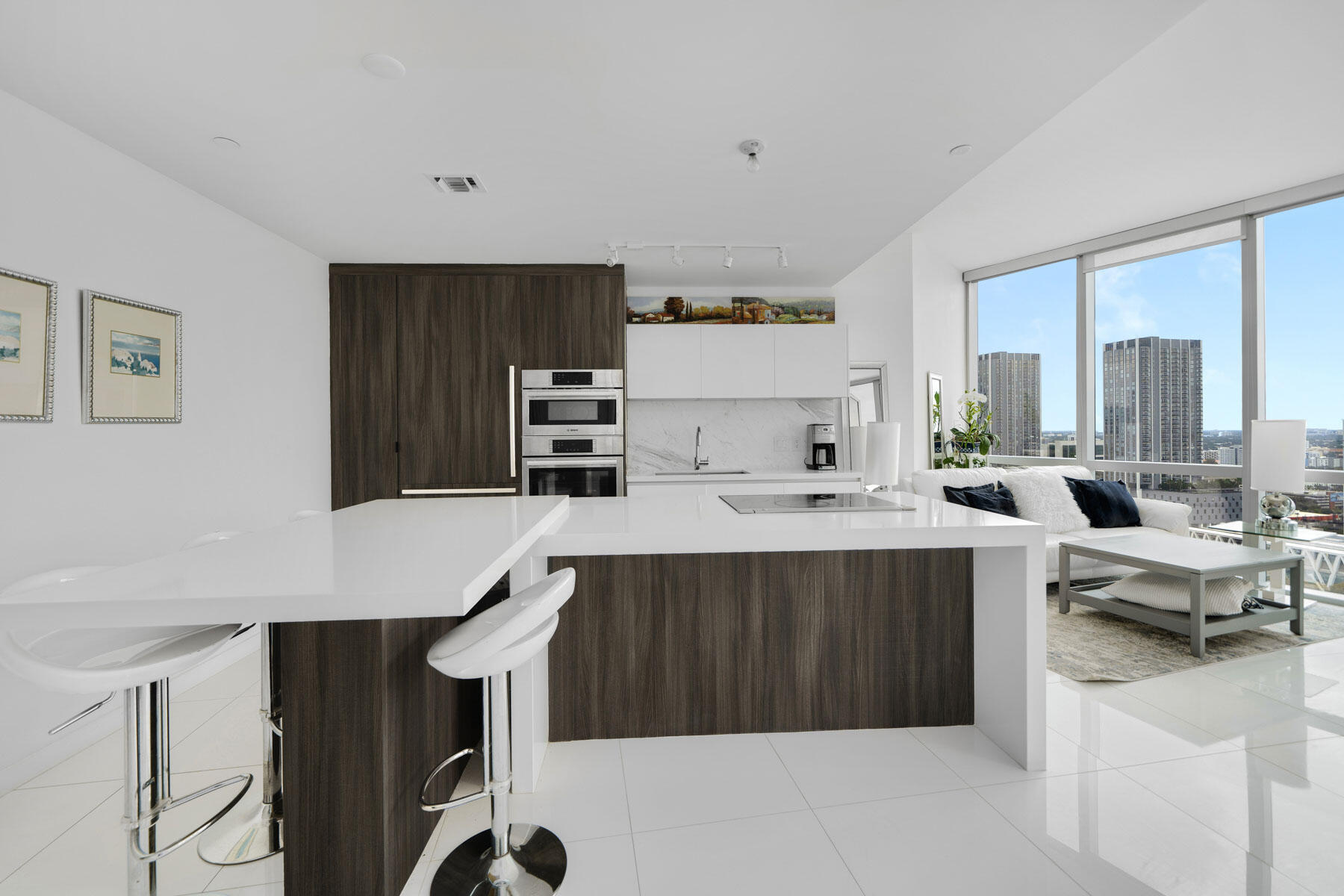 851 NE 1st #2410, Miami FL 33132