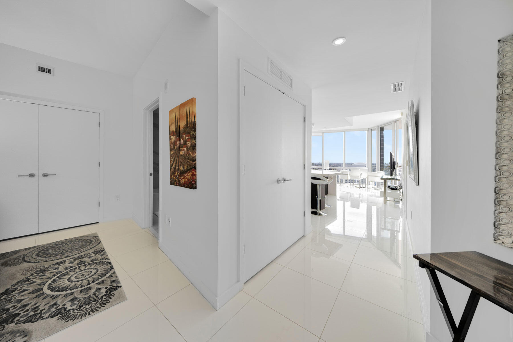 851 NE 1st #2410, Miami FL 33132