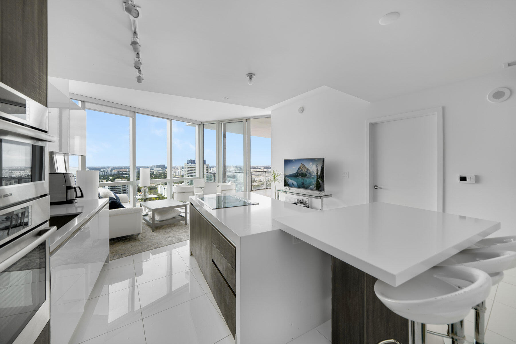 851 NE 1st #2410, Miami FL 33132