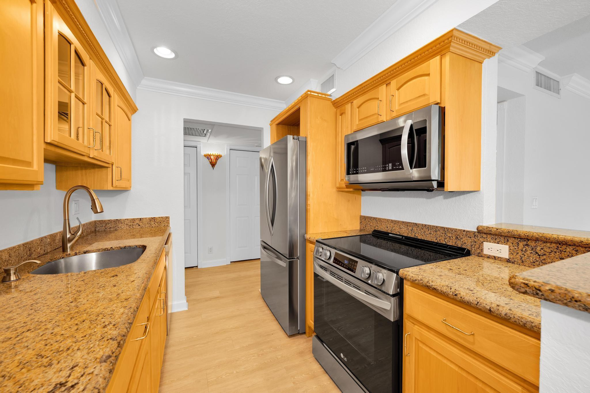 1515 E Broward #227, Fort Lauderdale FL 33301
