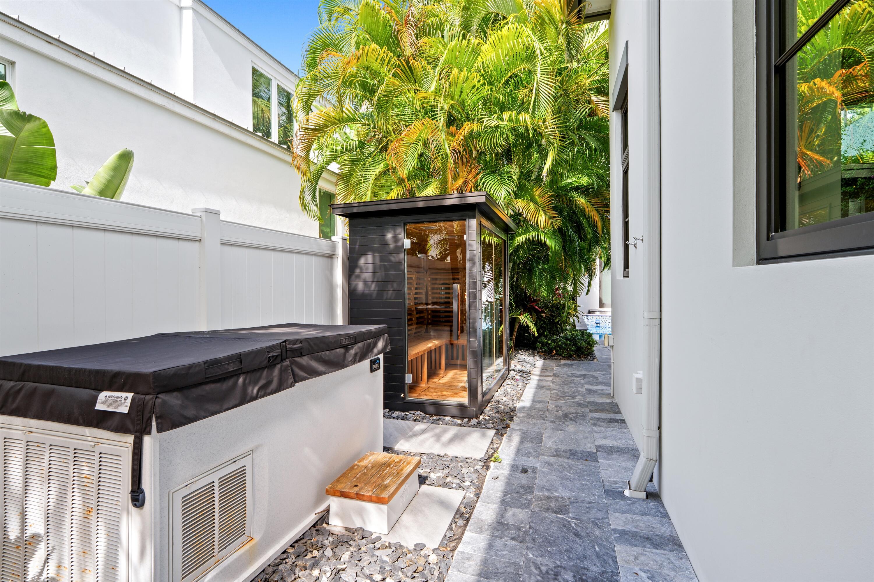 1040 S Ocean, Delray Beach FL 33483