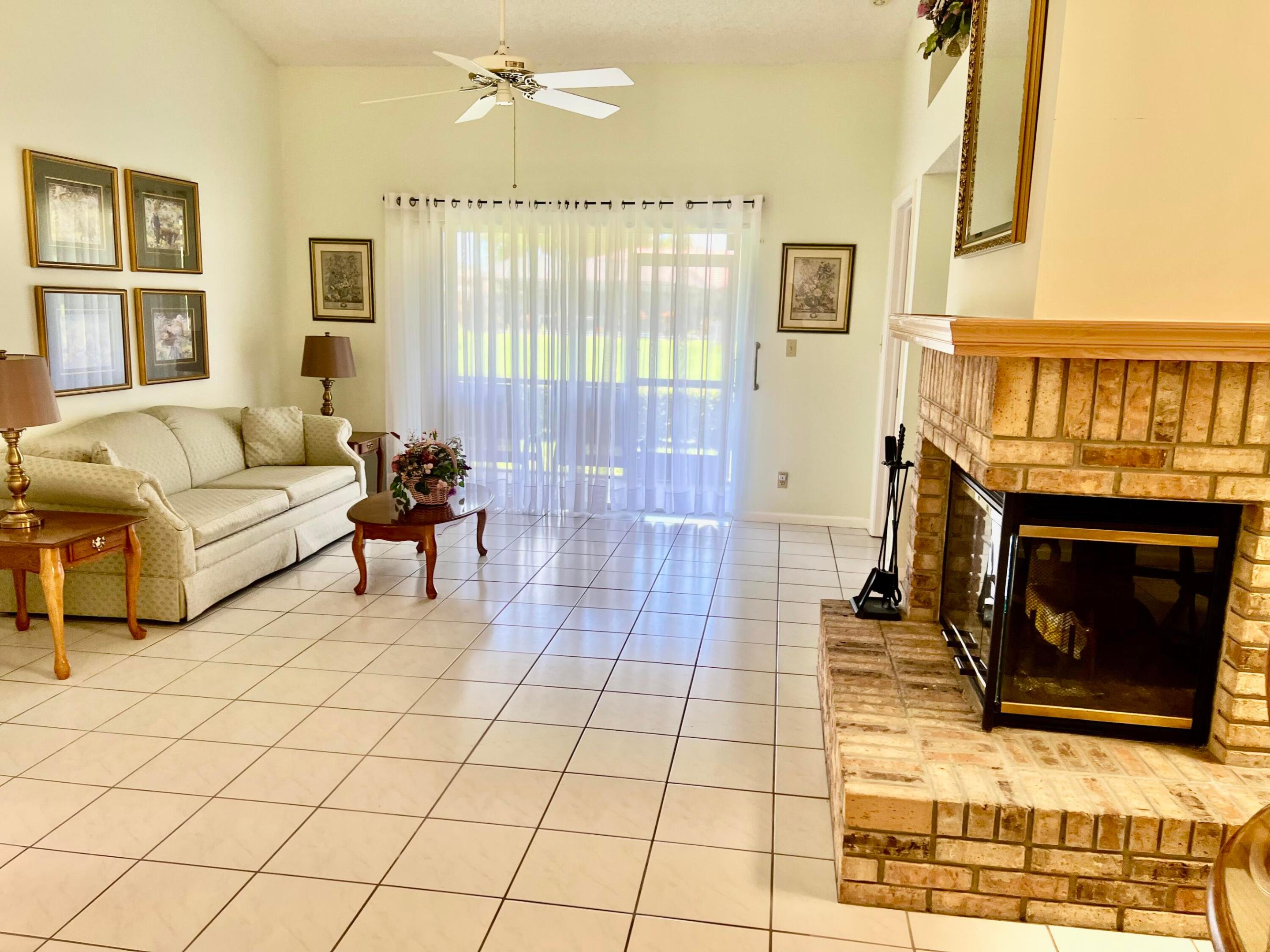 10840 Cypress Glen, Coral Springs FL 33071