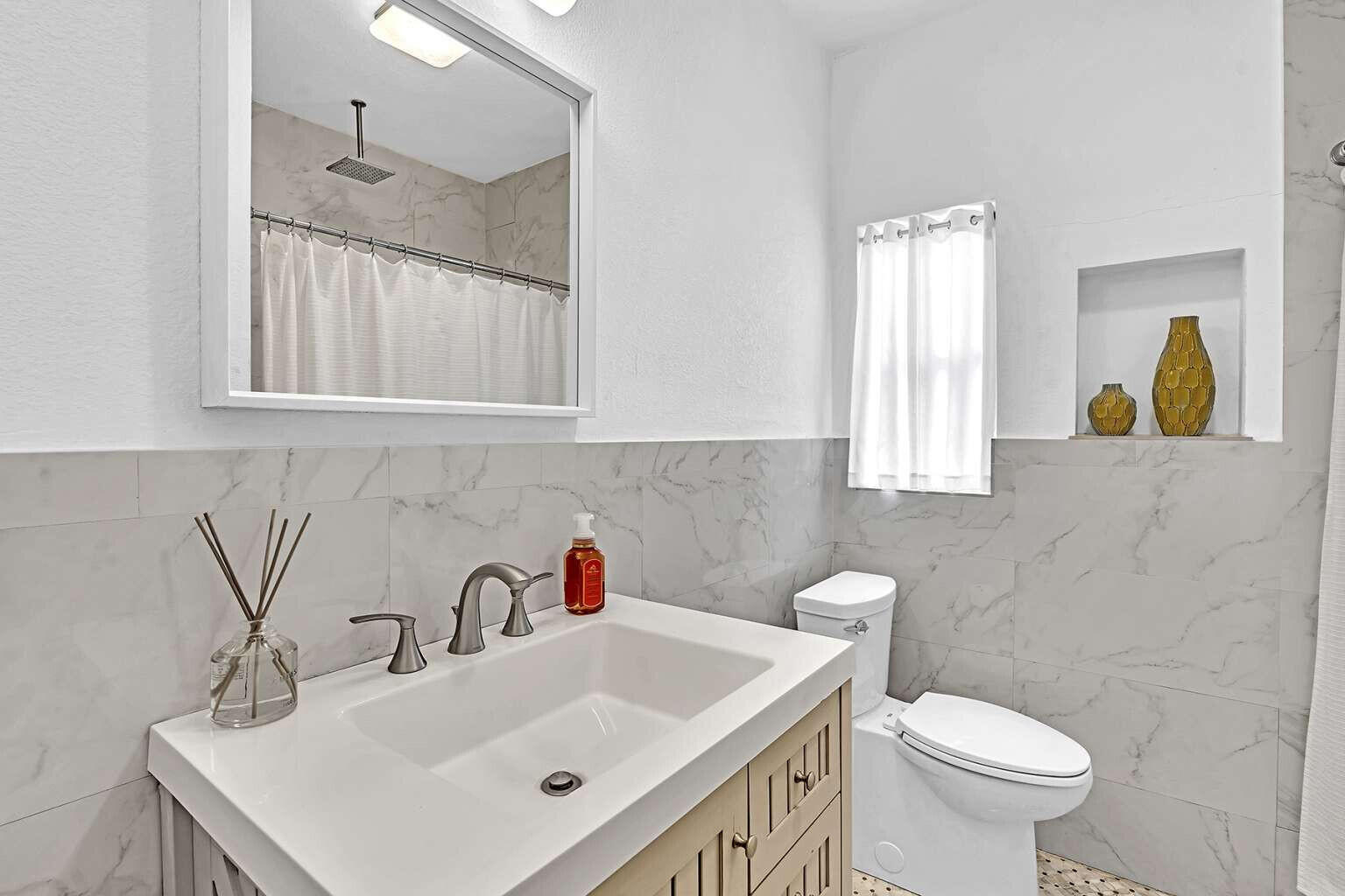 784 NE 81st, Miami FL 33138