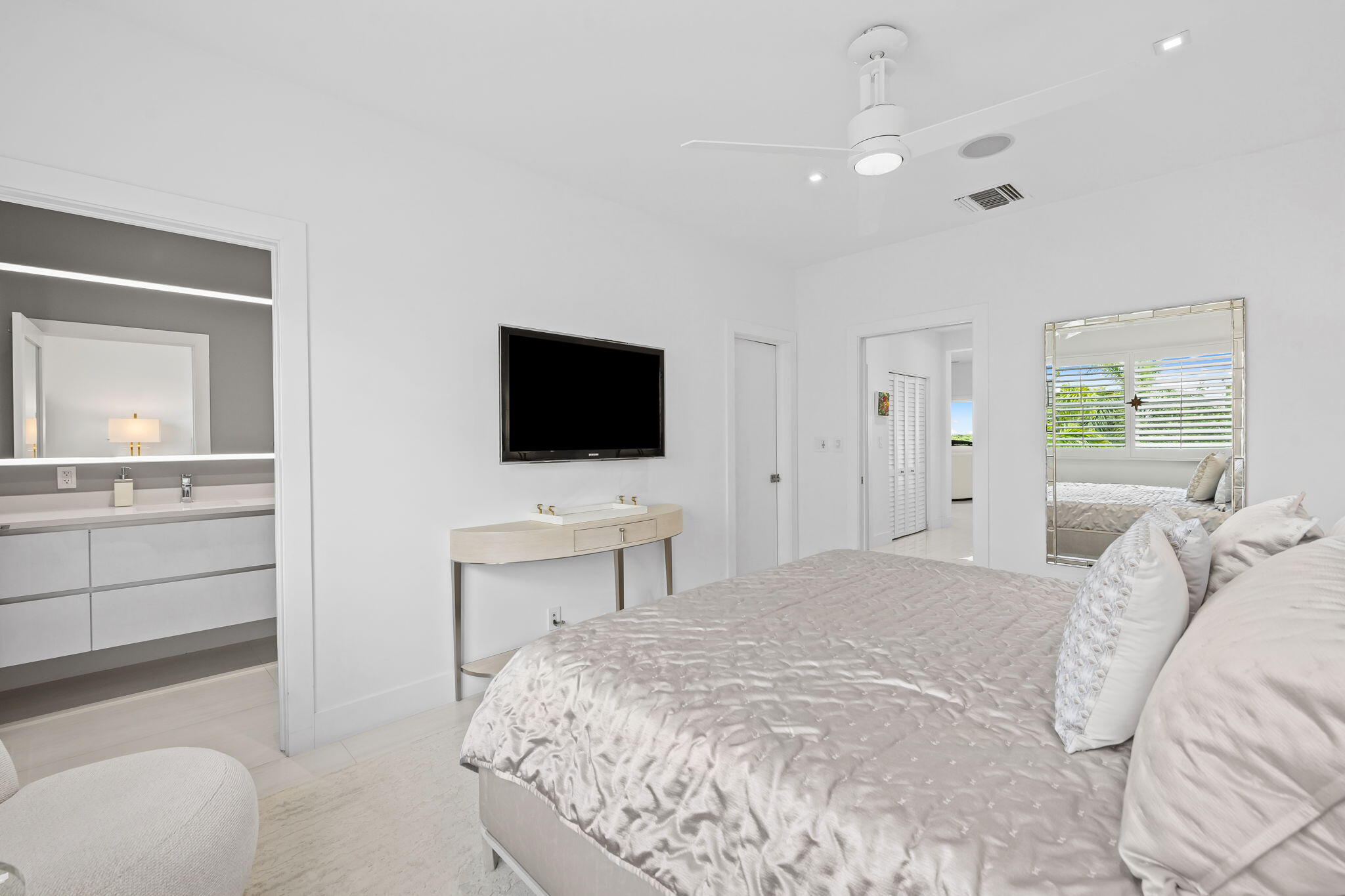 1050 Seminole #Phb, Fort Lauderdale FL 33304