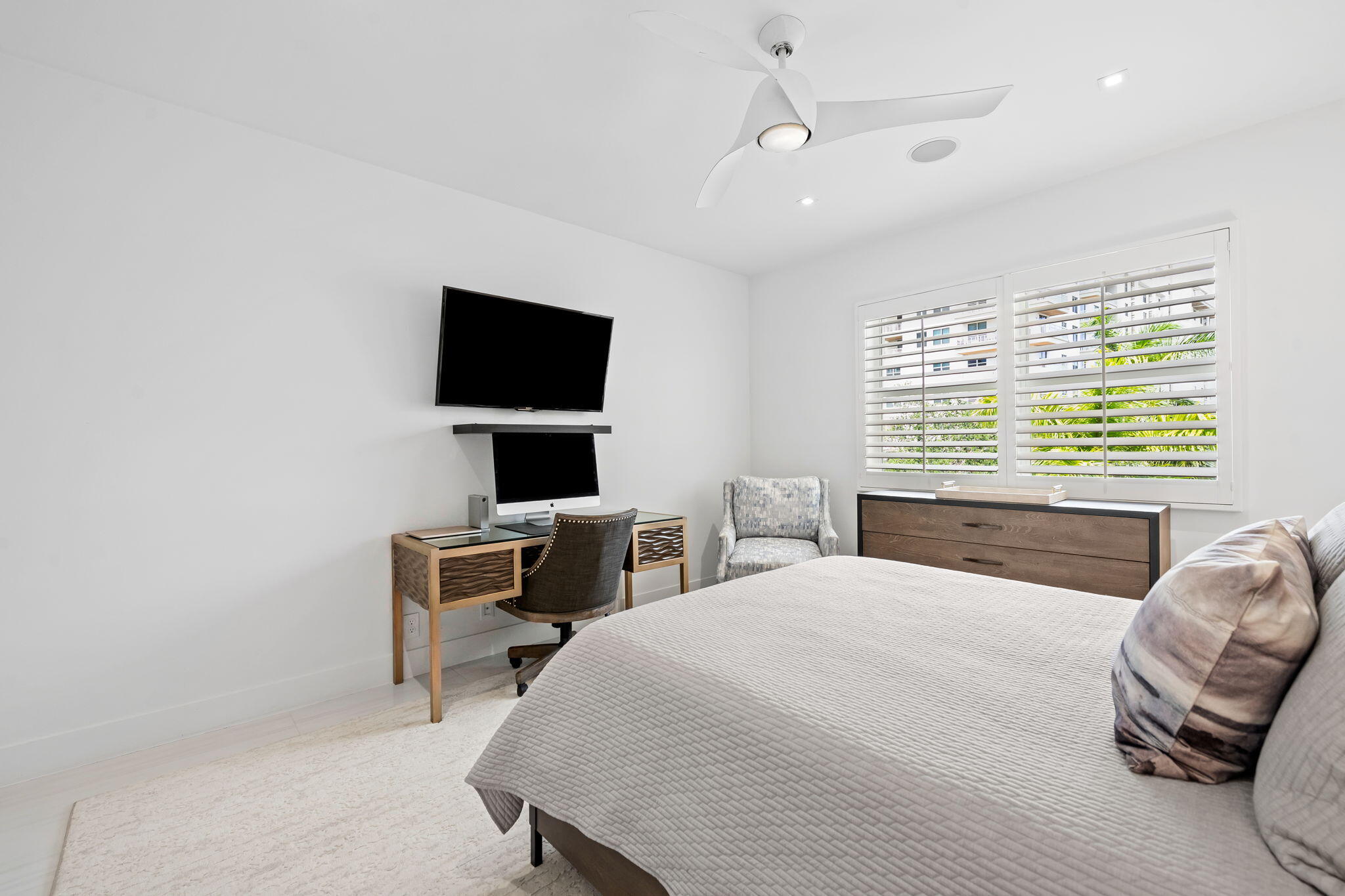 1050 Seminole #Phb, Fort Lauderdale FL 33304