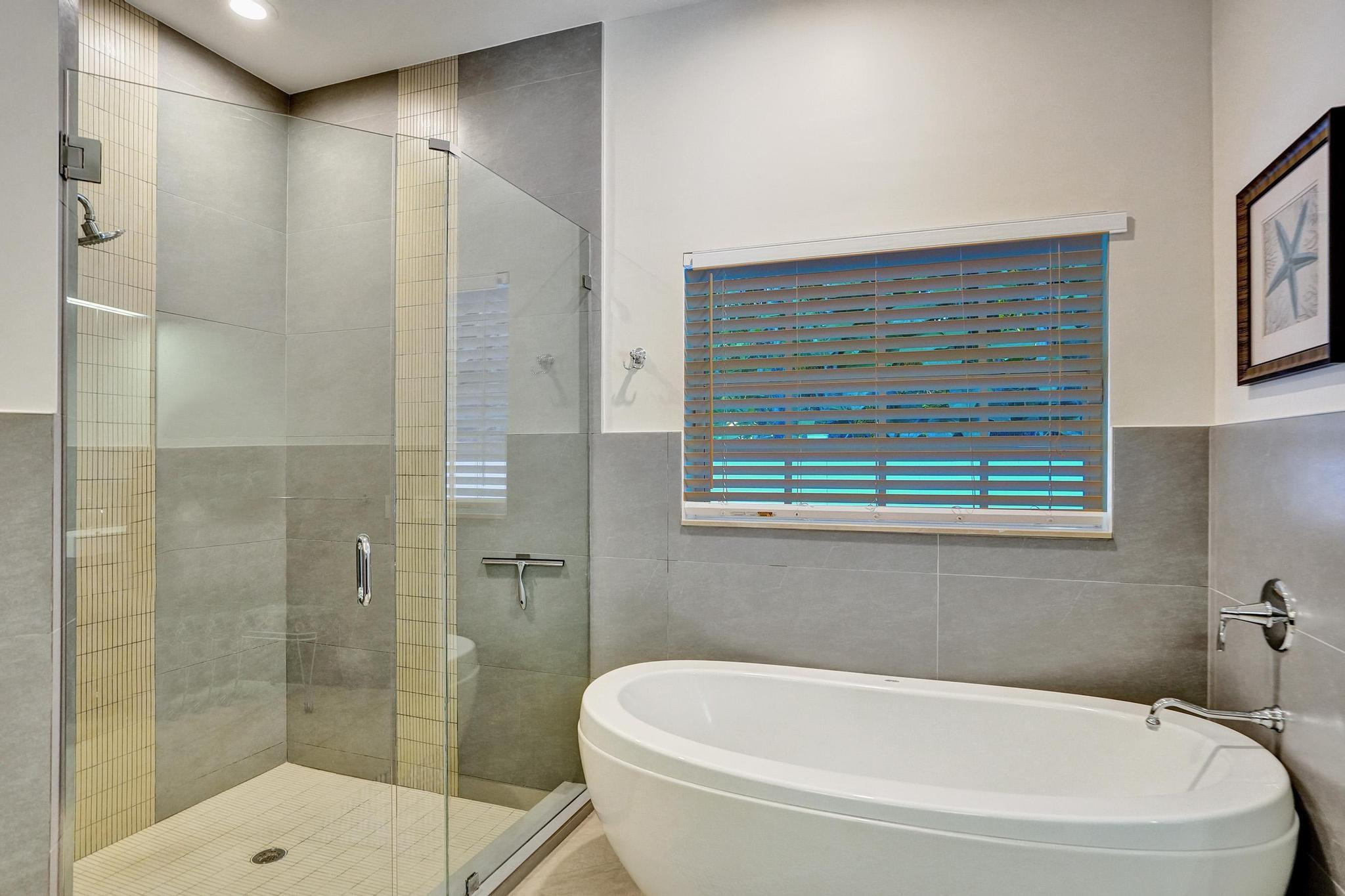 3043 Center, Fort Lauderdale FL 33308