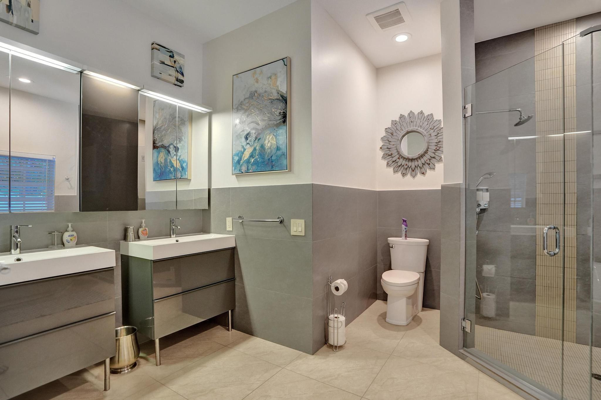 3043 Center, Fort Lauderdale FL 33308