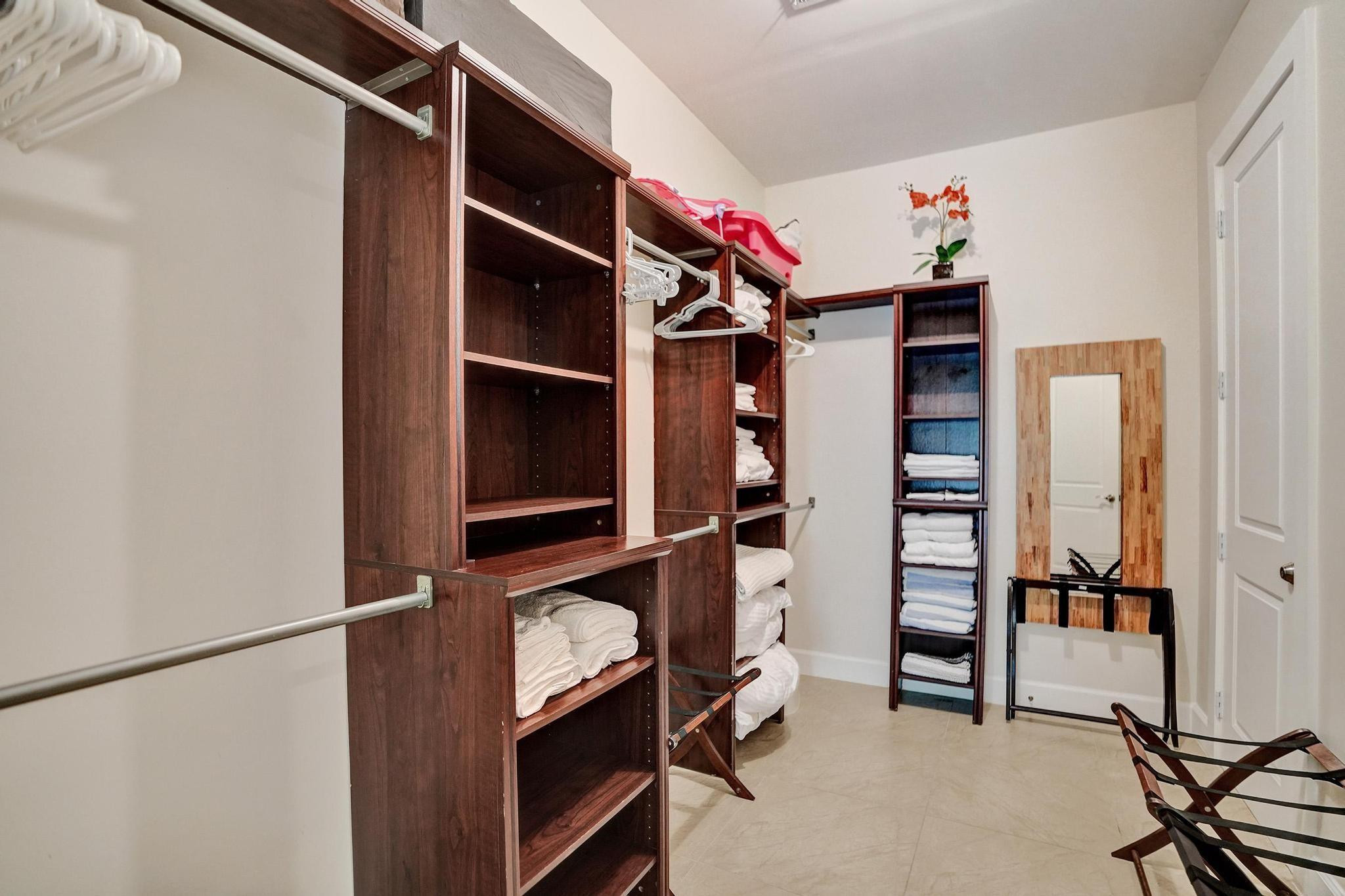 3043 Center, Fort Lauderdale FL 33308