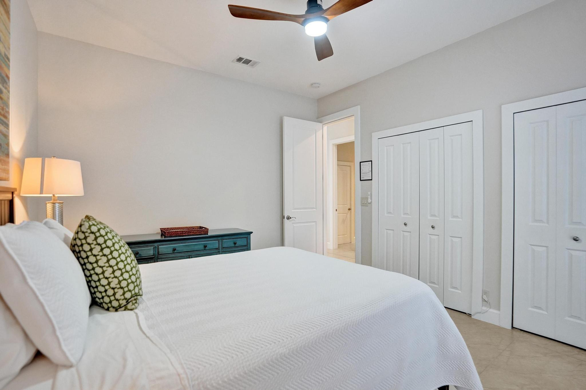 3043 Center, Fort Lauderdale FL 33308