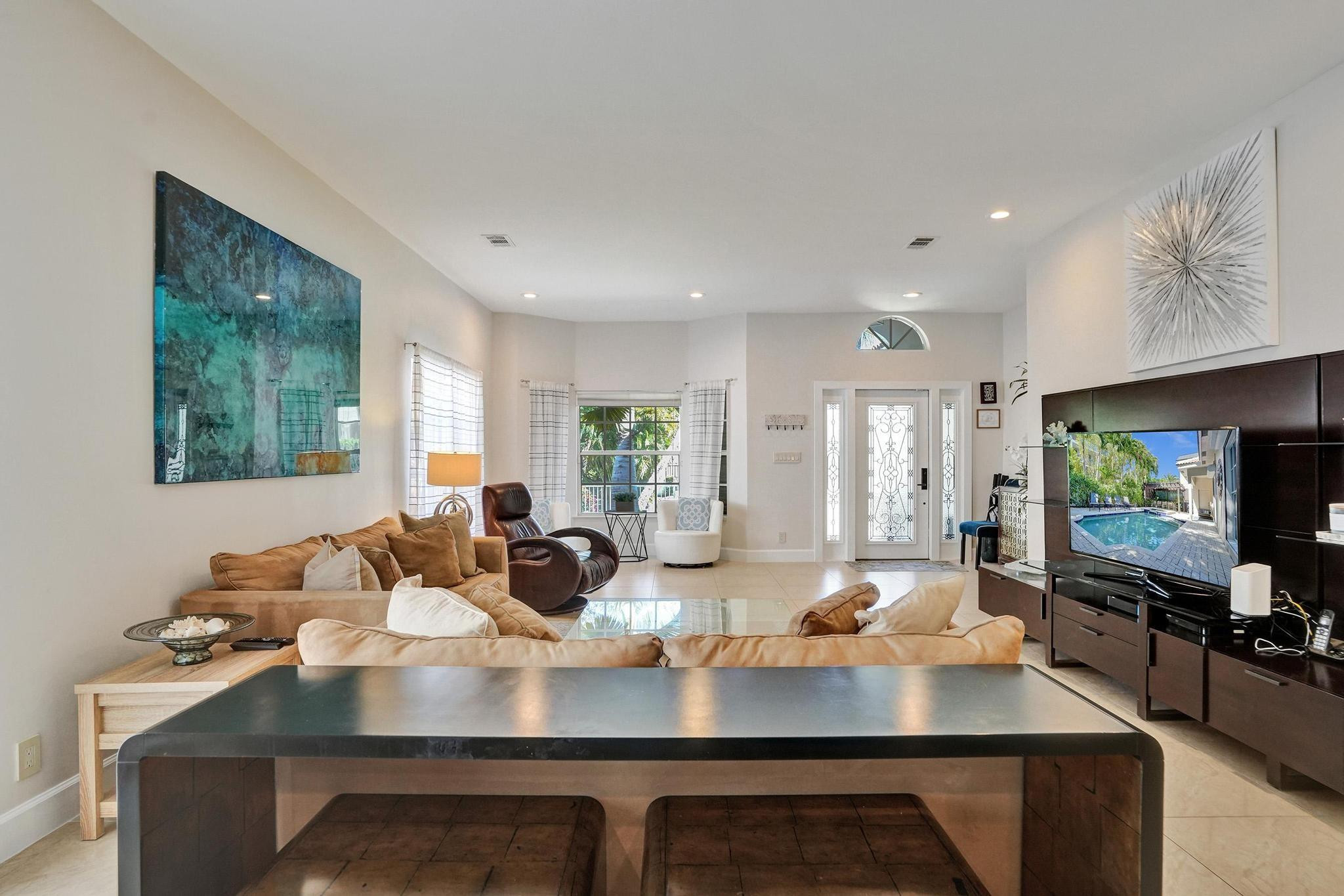3043 Center, Fort Lauderdale FL 33308