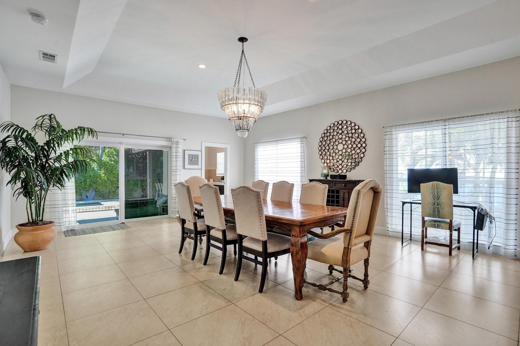 3043 Center, Fort Lauderdale FL 33308