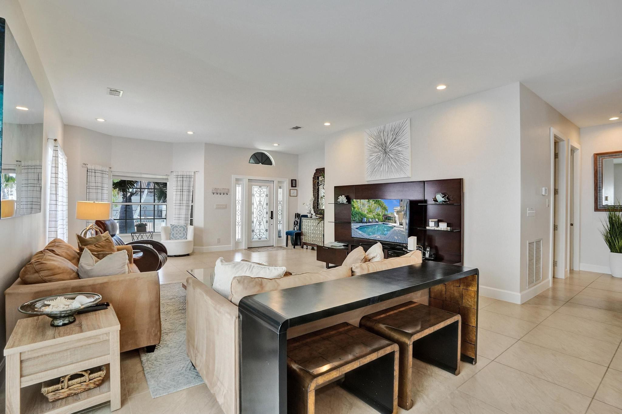 3043 Center, Fort Lauderdale FL 33308