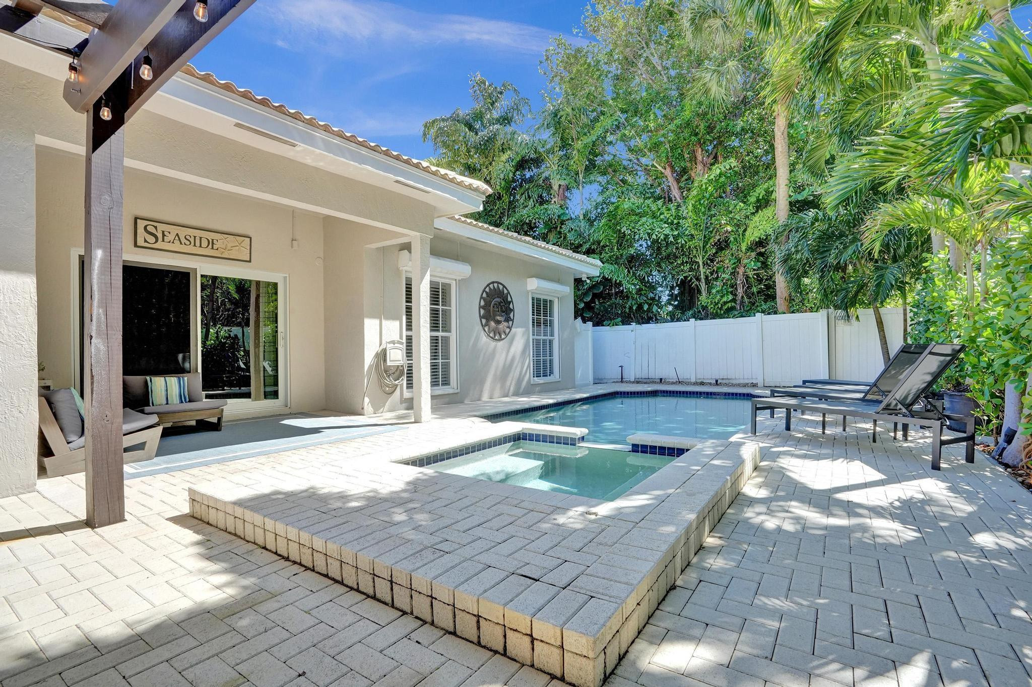 3043 Center, Fort Lauderdale FL 33308