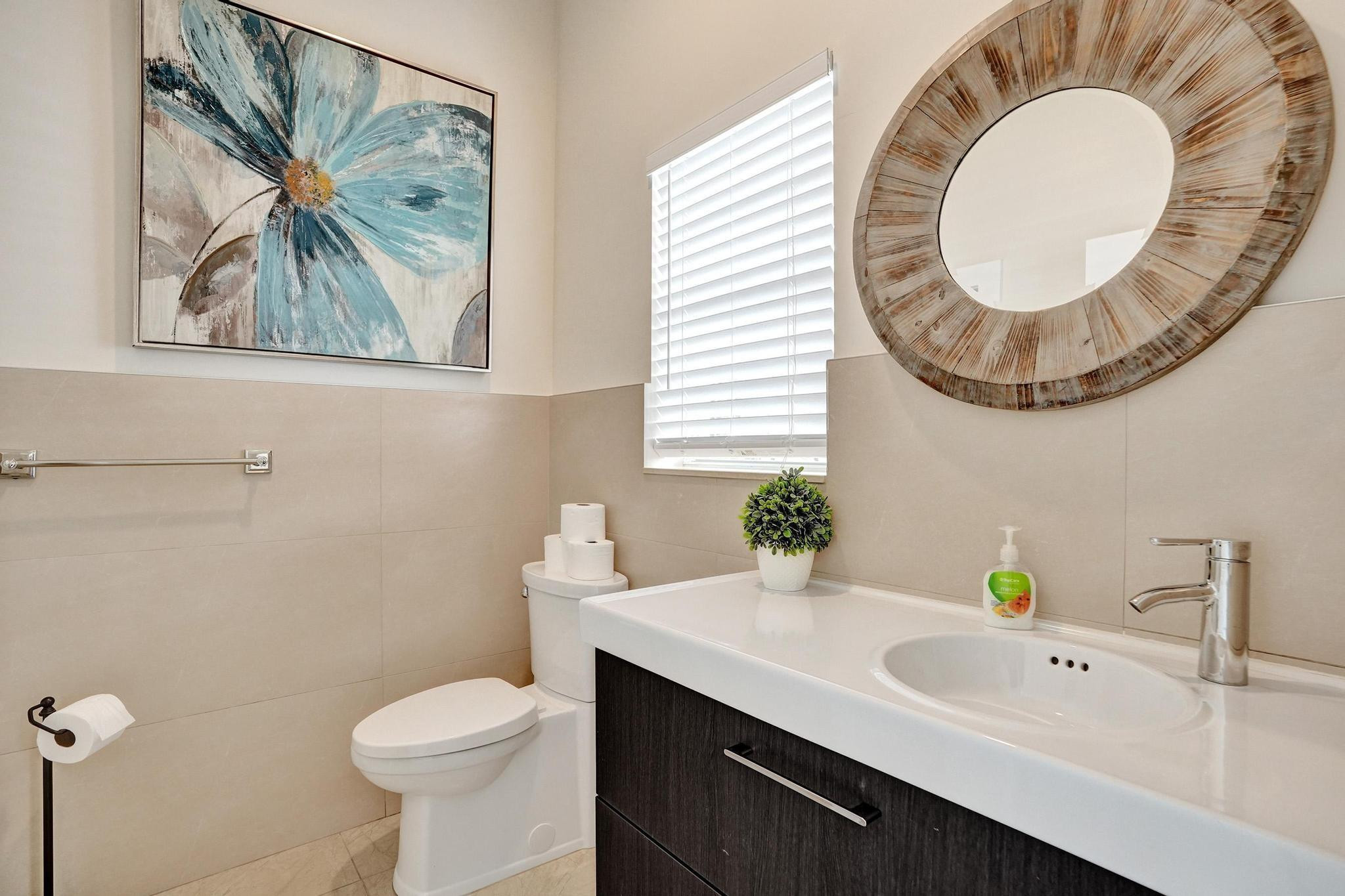 3043 Center, Fort Lauderdale FL 33308