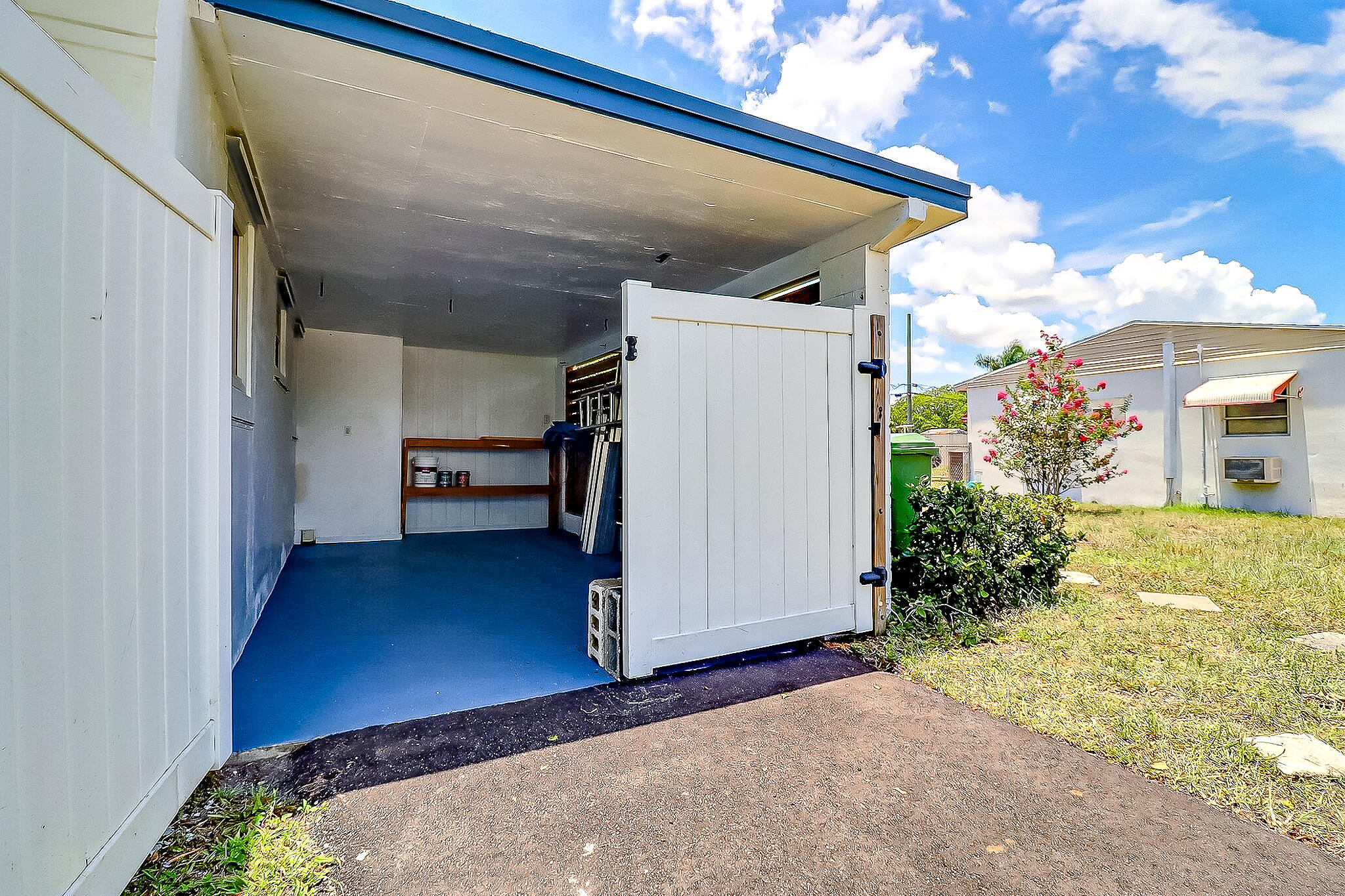 337 Mid Pines, Palm Springs FL 33461