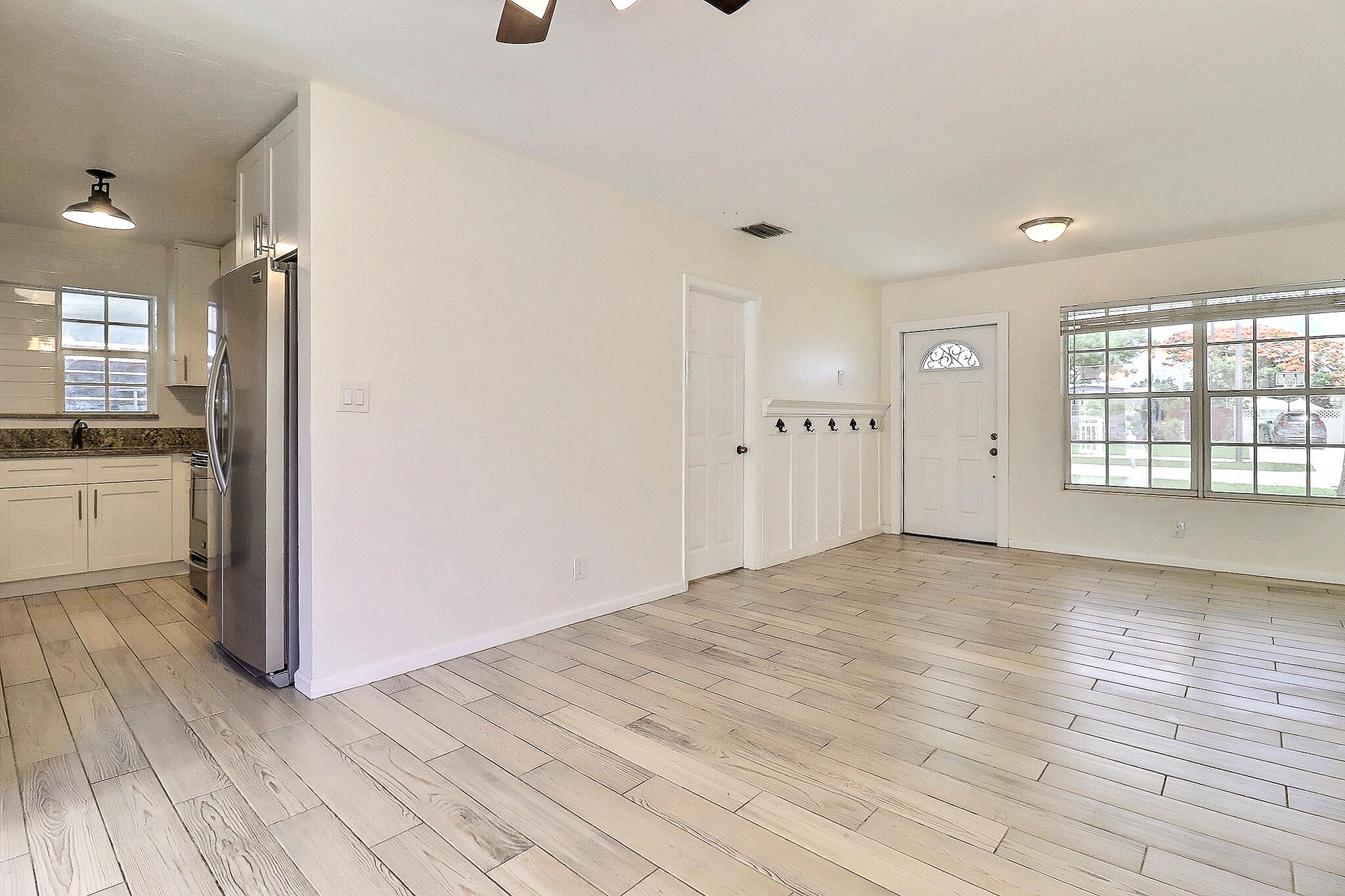 337 Mid Pines, Palm Springs FL 33461