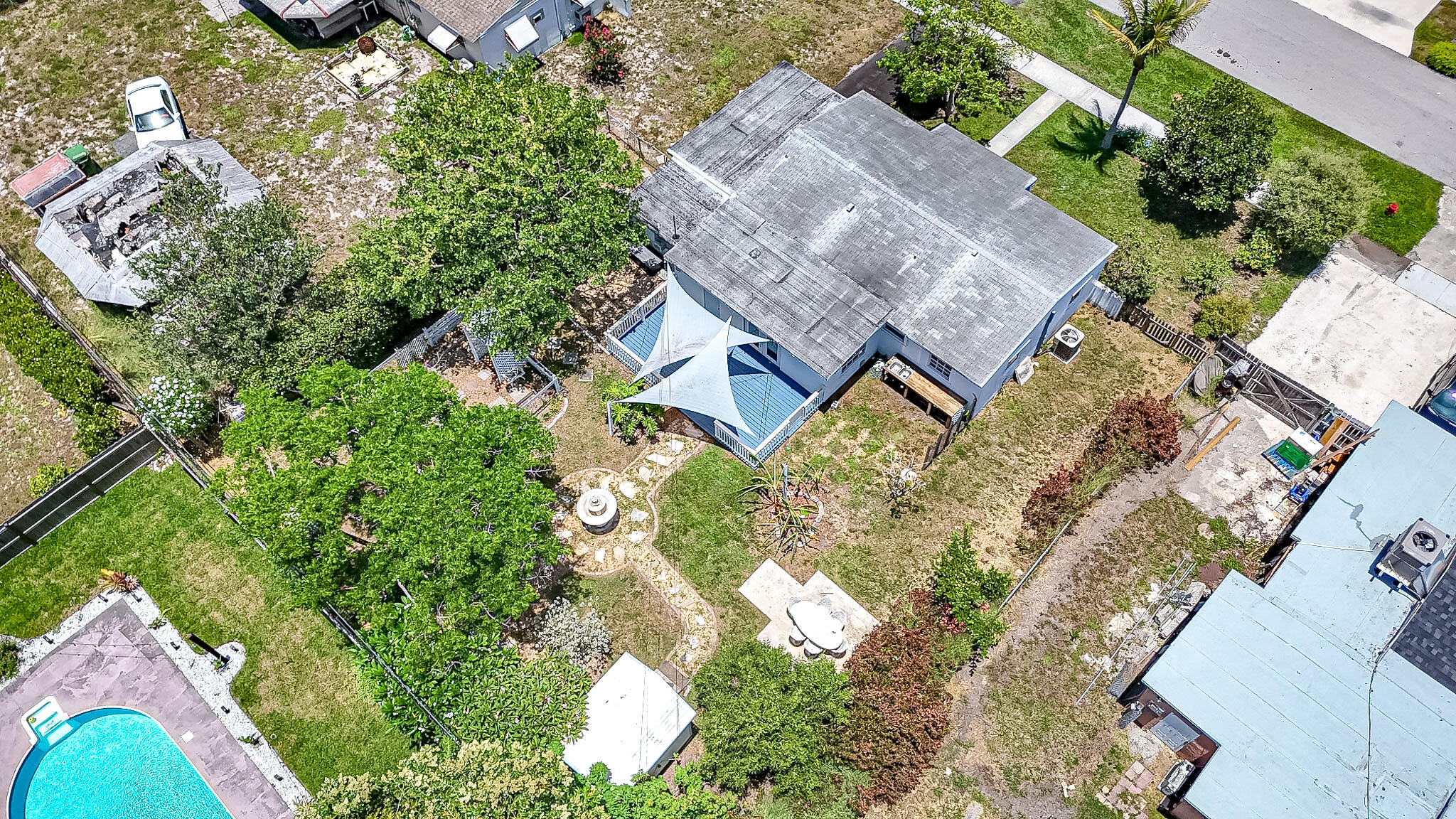 337 Mid Pines, Palm Springs FL 33461
