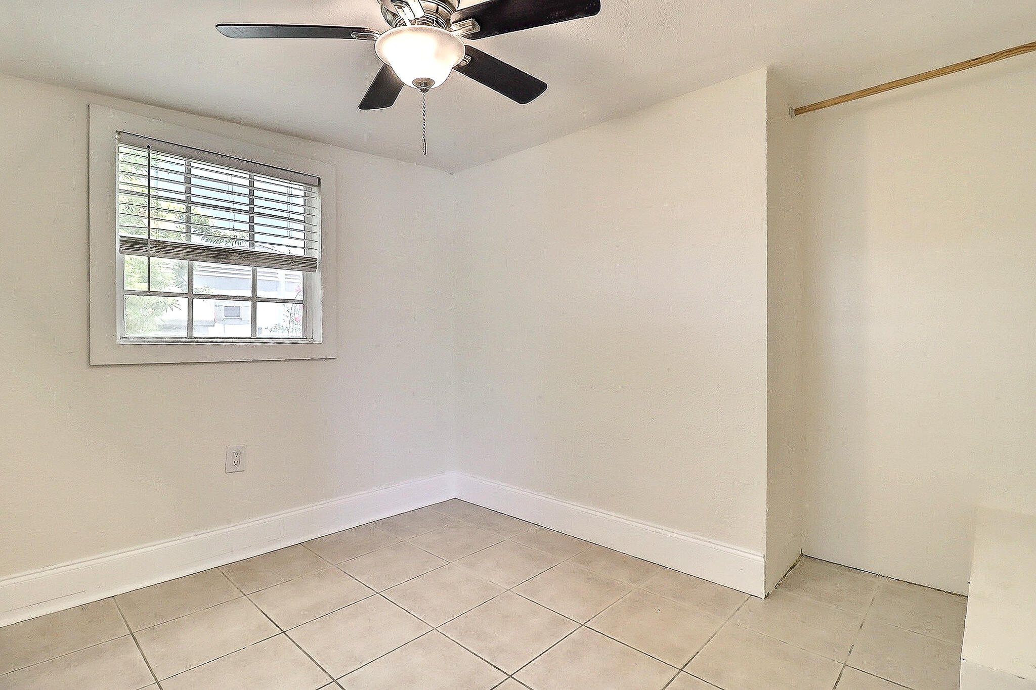337 Mid Pines, Palm Springs FL 33461
