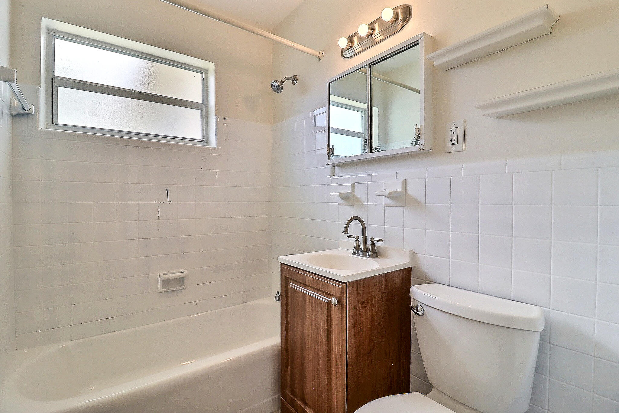 337 Mid Pines, Palm Springs FL 33461