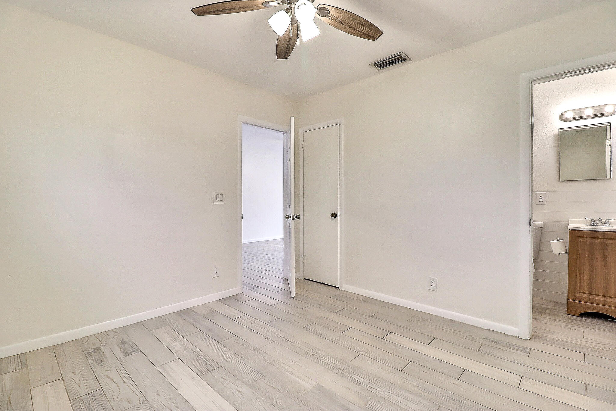 337 Mid Pines, Palm Springs FL 33461